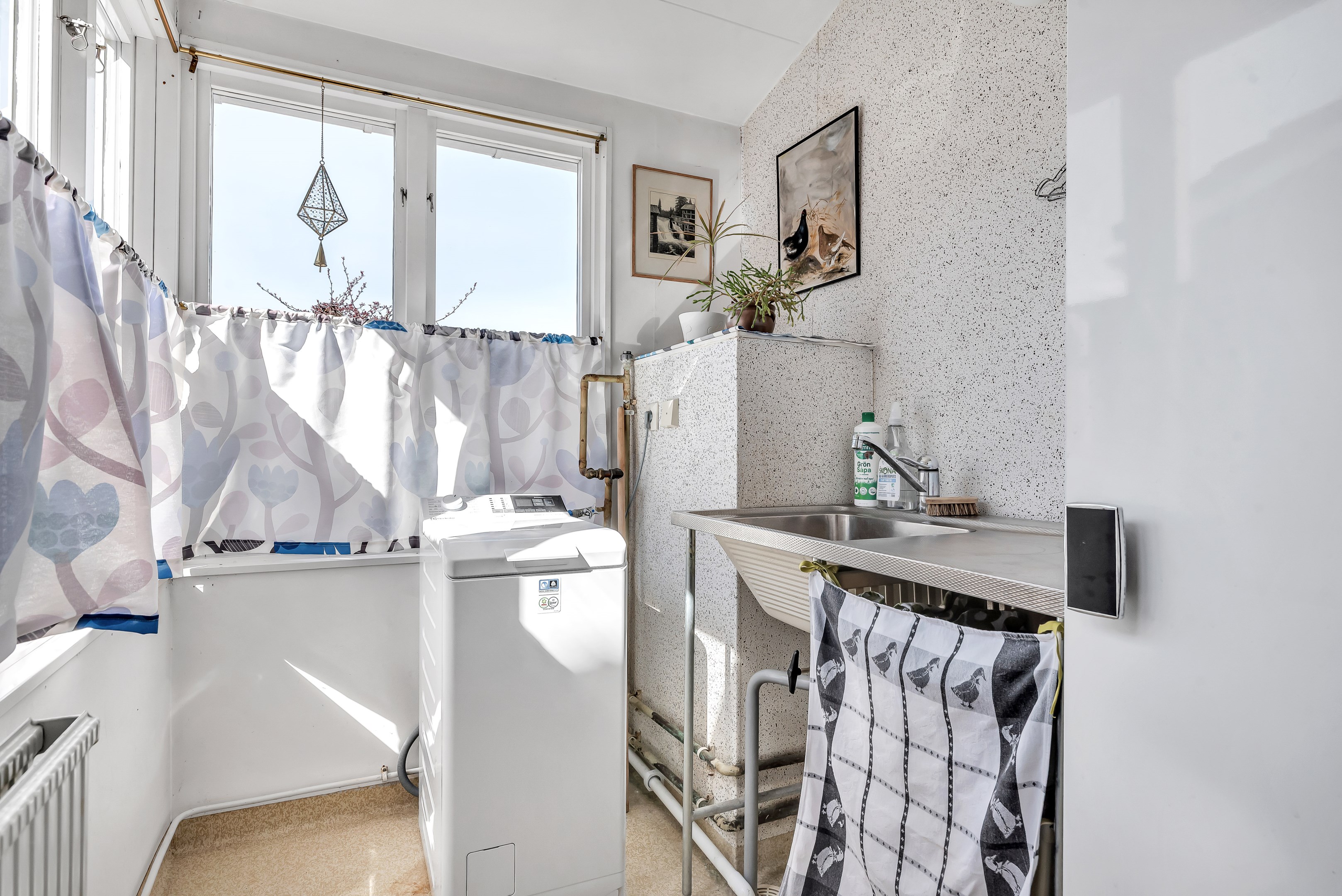 Bostadsbild från Sömnadsvägen 31, Såld i Nåntuna, Uppsala