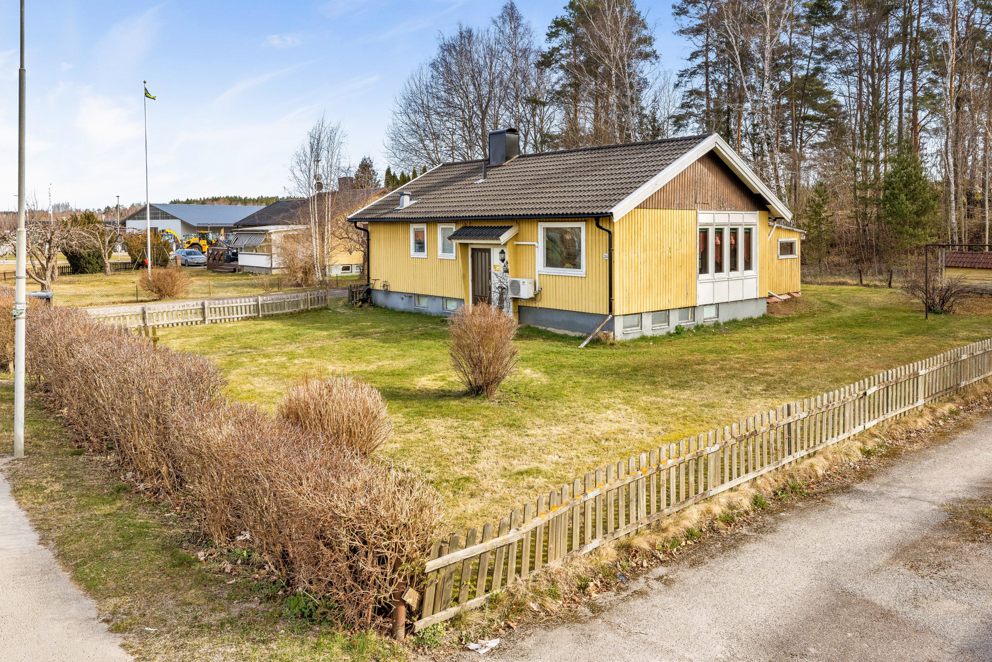 Bostadsbild från Tårpilsvägen 26, Såld i Lövstalöt, Uppsala