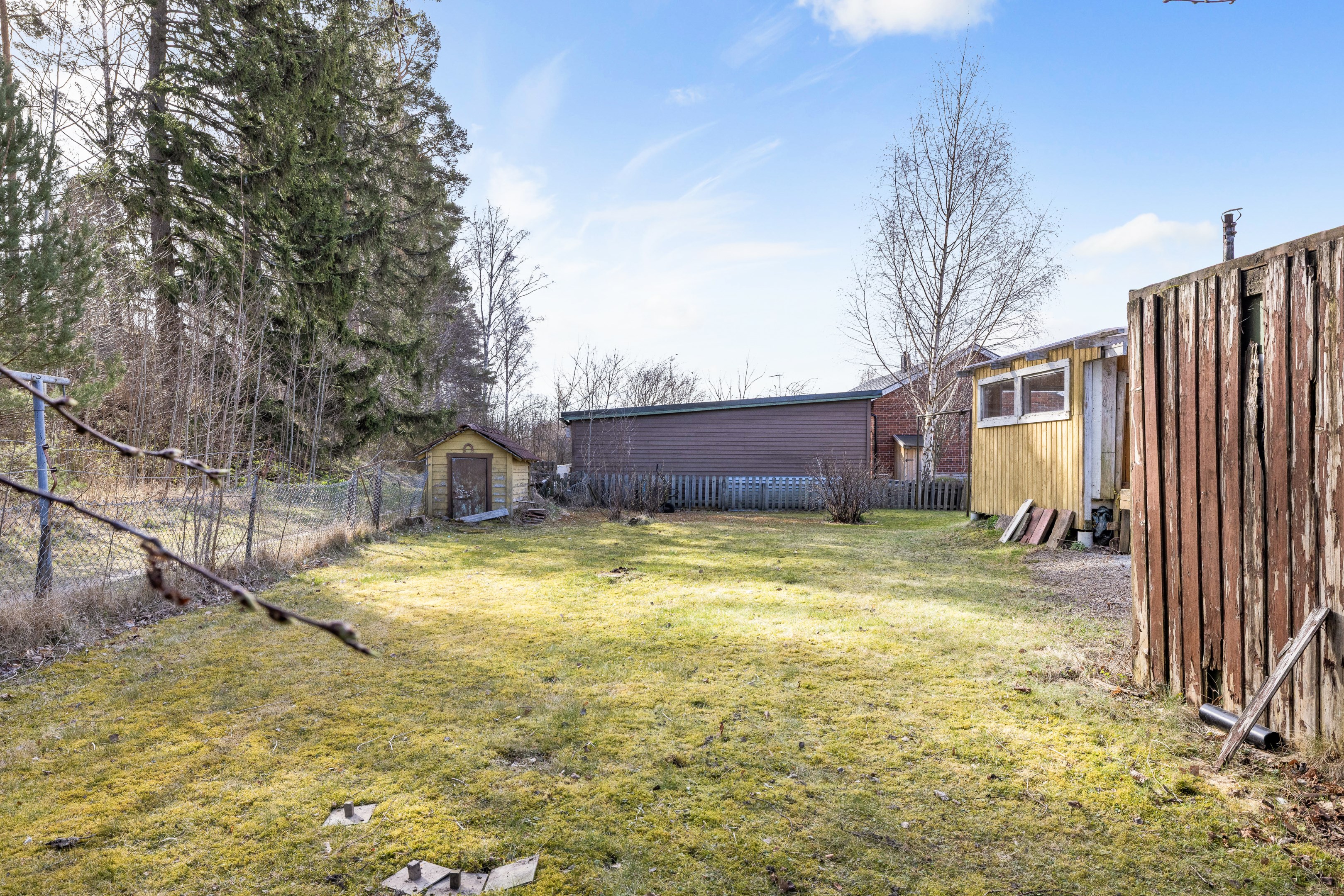 Bostadsbild från Tårpilsvägen 26, Såld i Lövstalöt, Uppsala