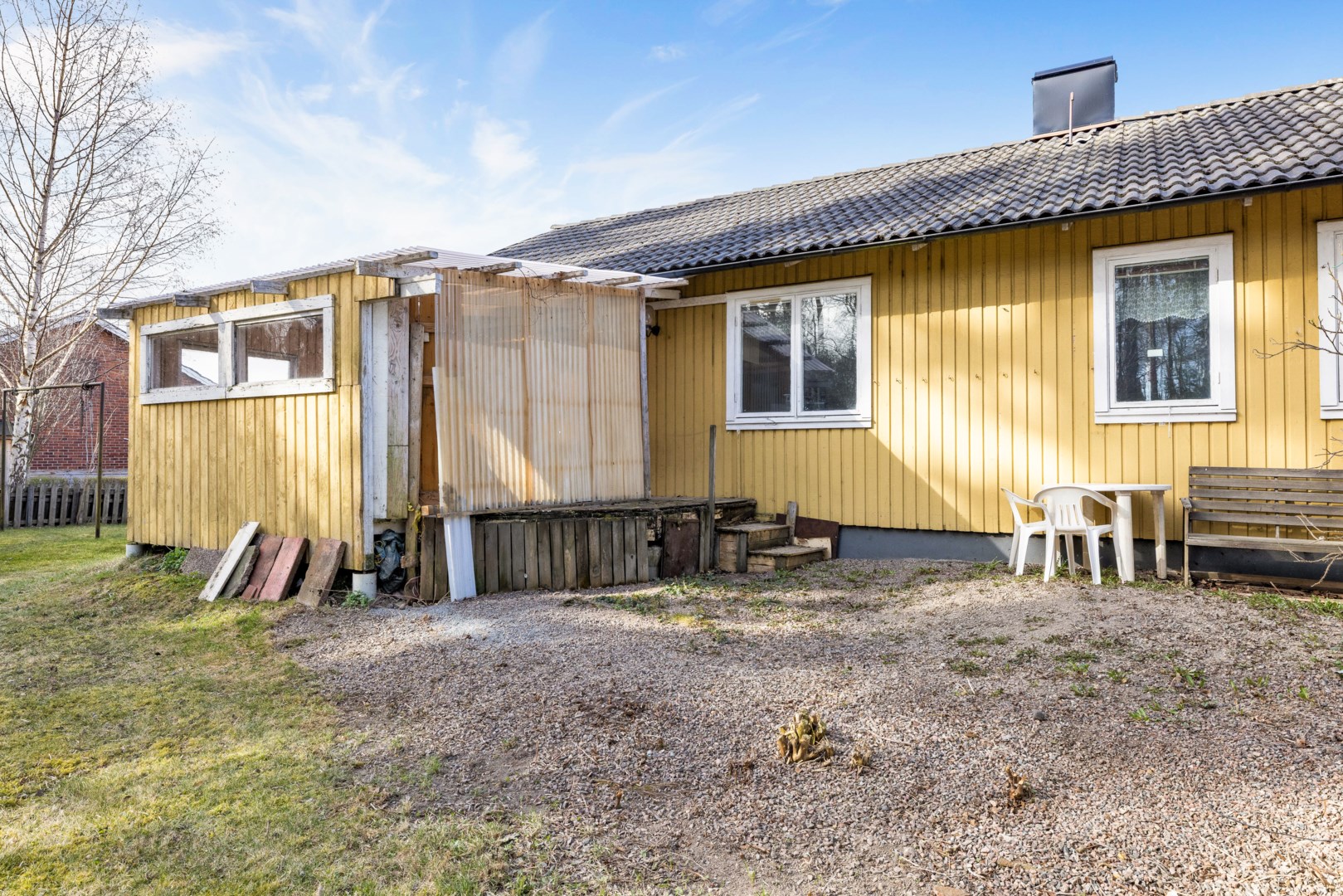 Bostadsbild från Tårpilsvägen 26, Såld i Lövstalöt, Uppsala