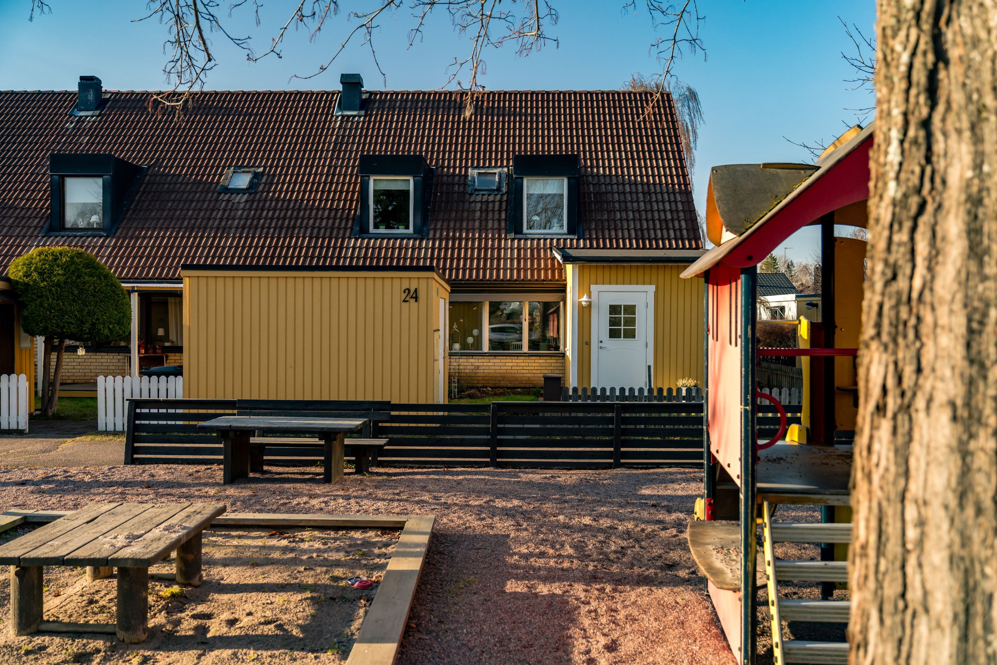 Bostadsbild från Bonadsvägen 24, Såld i Nåntuna, Uppsala