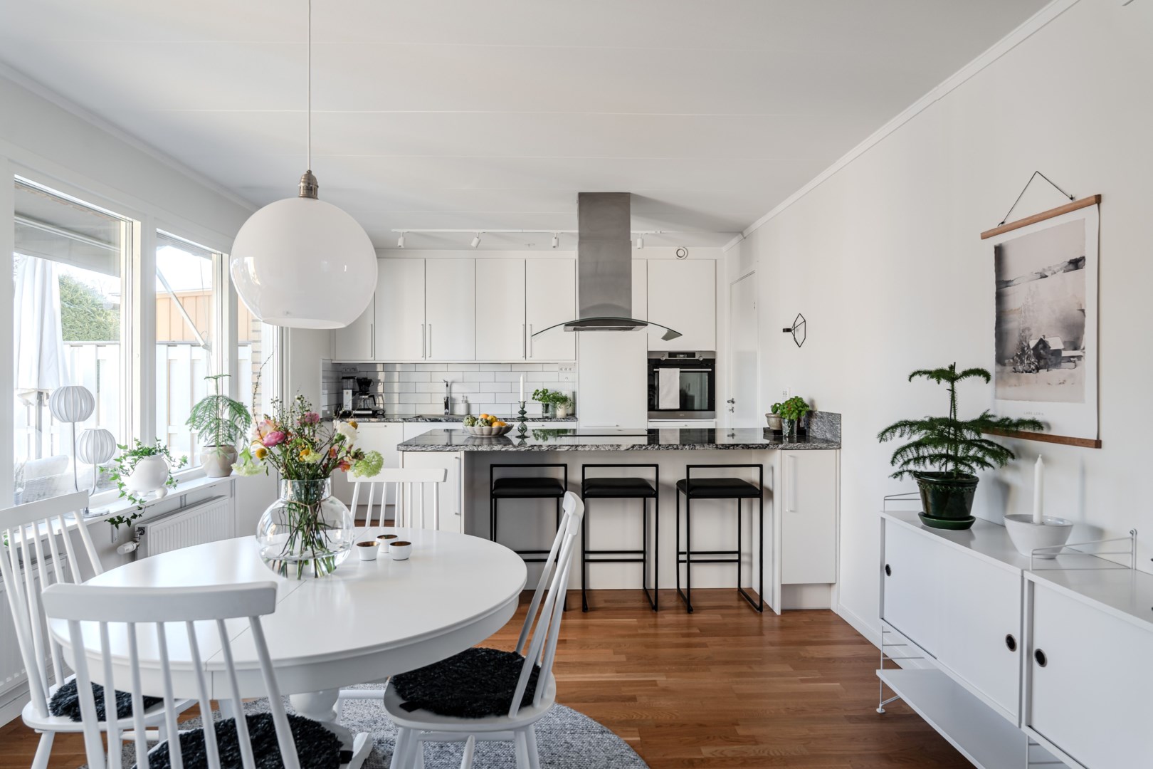 Bostadsbild från Bonadsvägen 24, Såld i Nåntuna, Uppsala