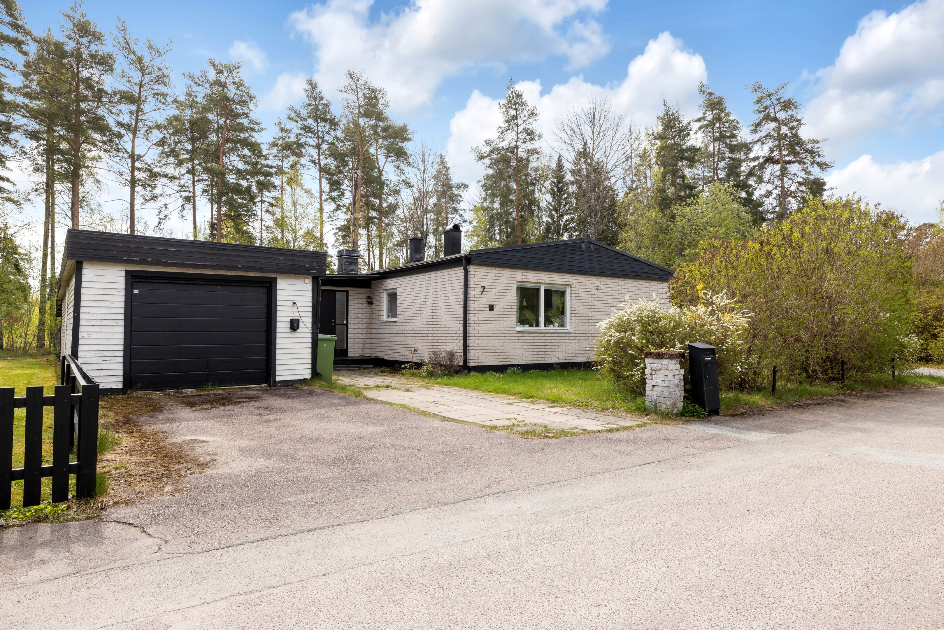 Bostadsbild från Vängelinsvägen 7, Såld i Storvreta, Uppsala