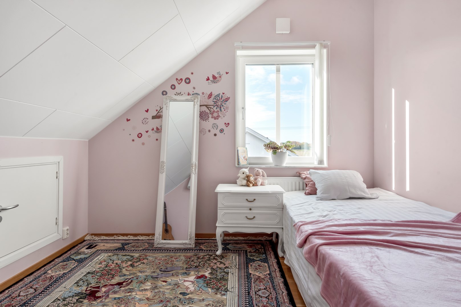 Bostadsbild från Smultronvägen 3, Kommande i Lövstalöt, Uppsala