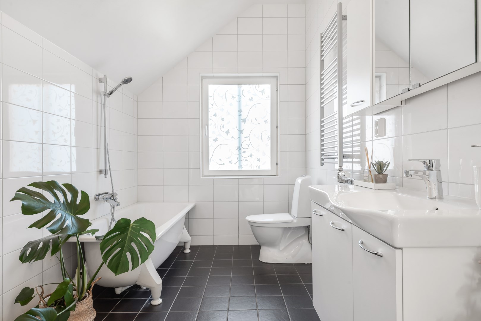 Bostadsbild från Smultronvägen 3, Kommande i Lövstalöt, Uppsala