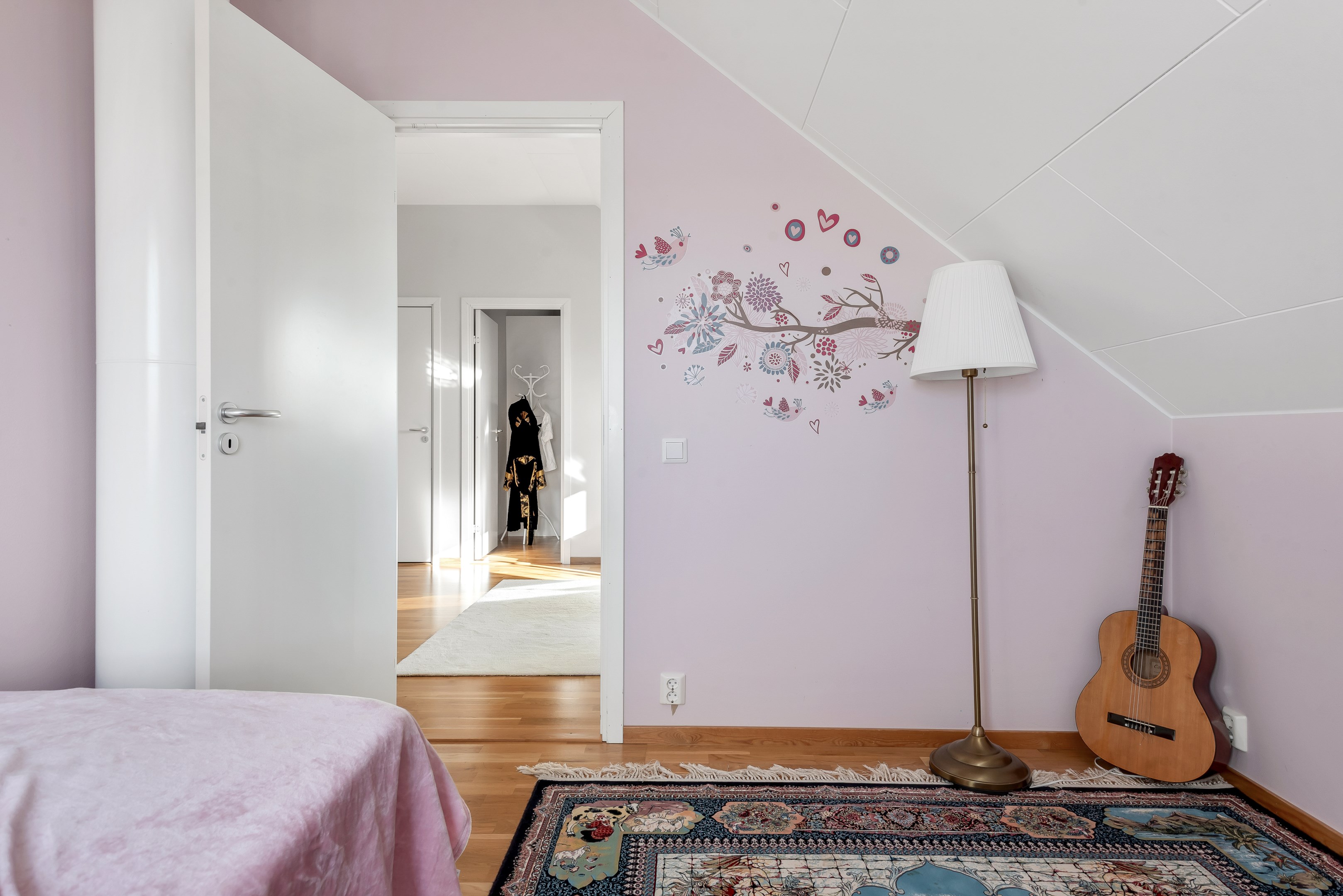 Bostadsbild från Smultronvägen 3, Kommande i Lövstalöt, Uppsala