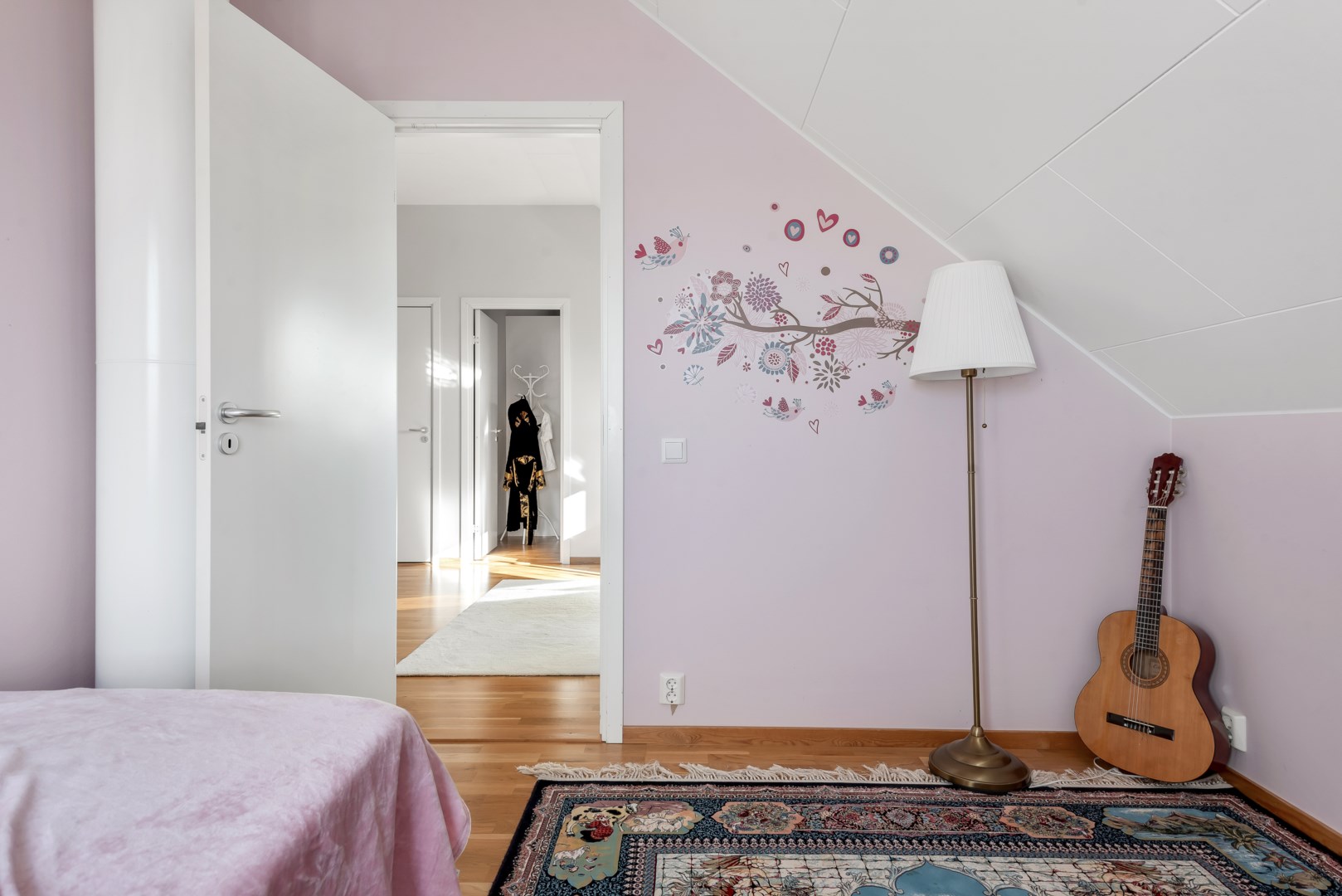 Bostadsbild från Smultronvägen 3, Kommande i Lövstalöt, Uppsala