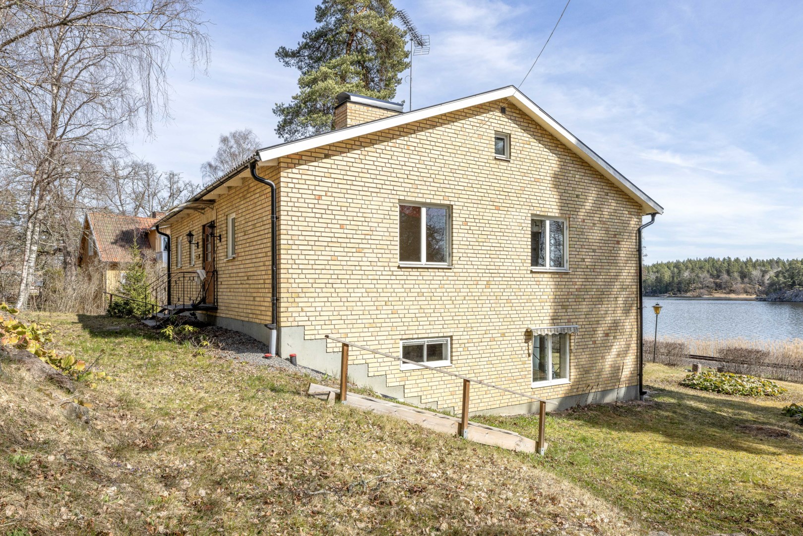 Bostadsbild från Lännalöt 15, Såld i Länna, Uppsala