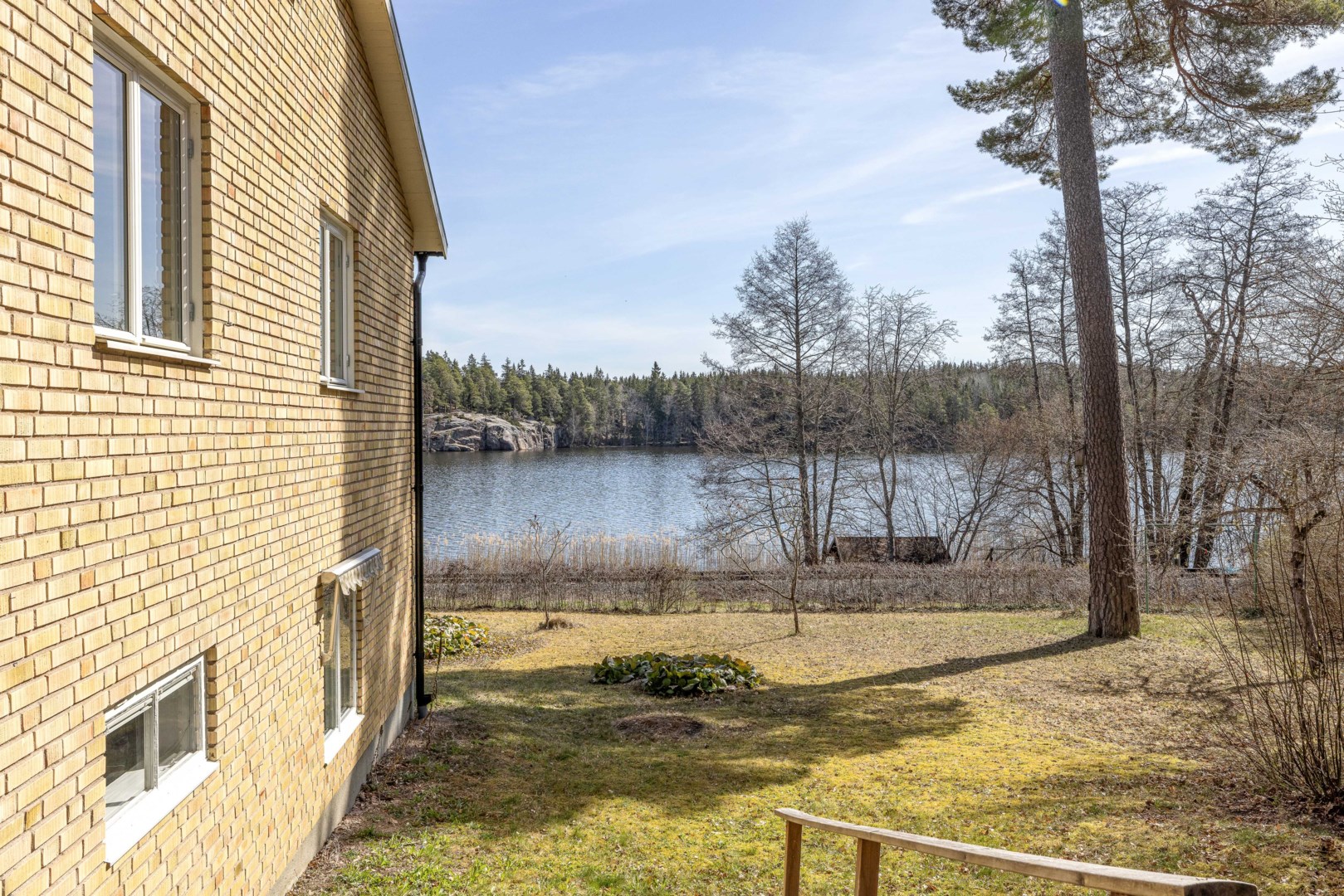 Bostadsbild från Lännalöt 15, Såld i Länna, Uppsala