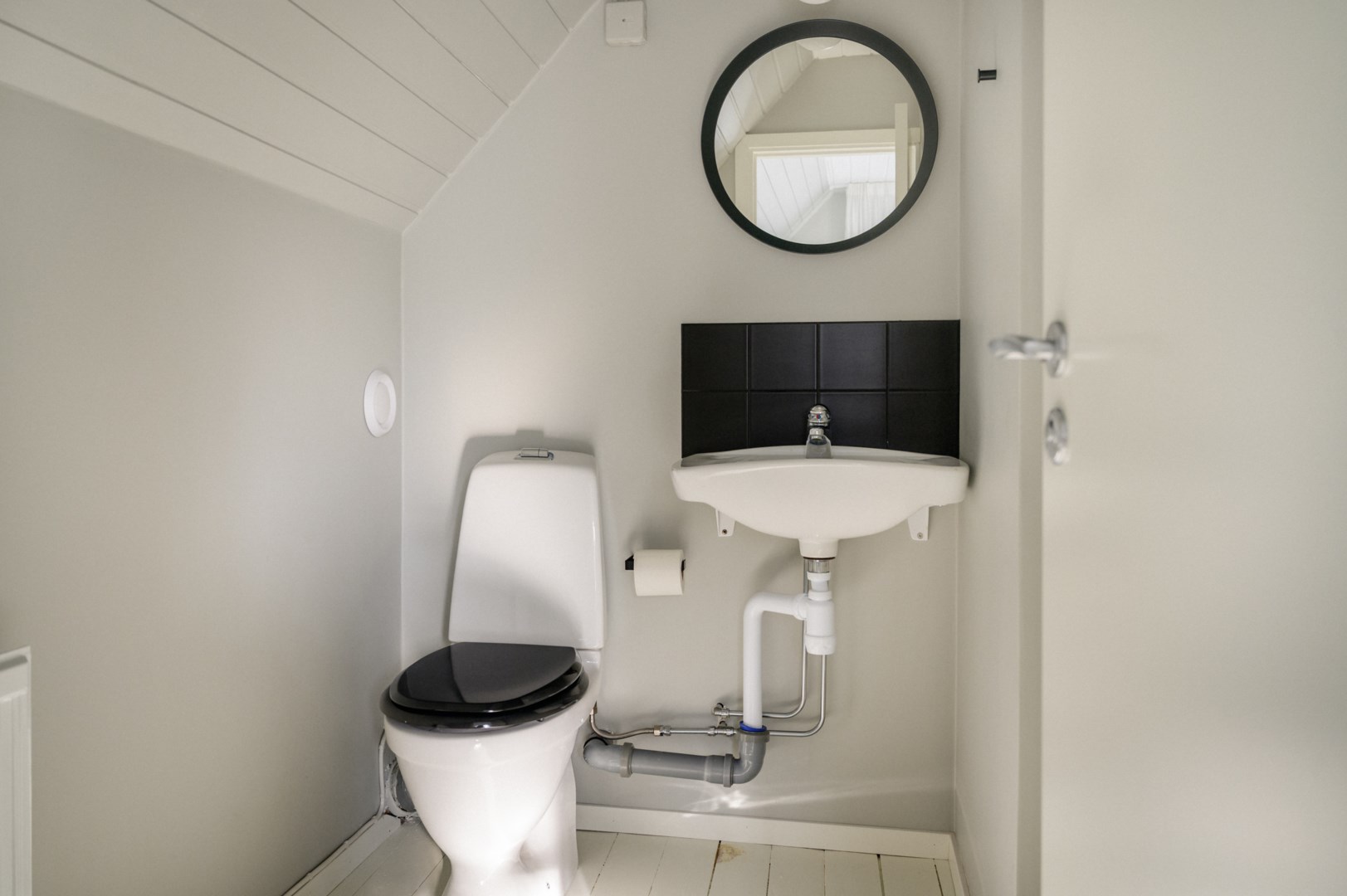 Bostadsbild från Vindö landsväg 4, Såld i Djurö, Värmdö