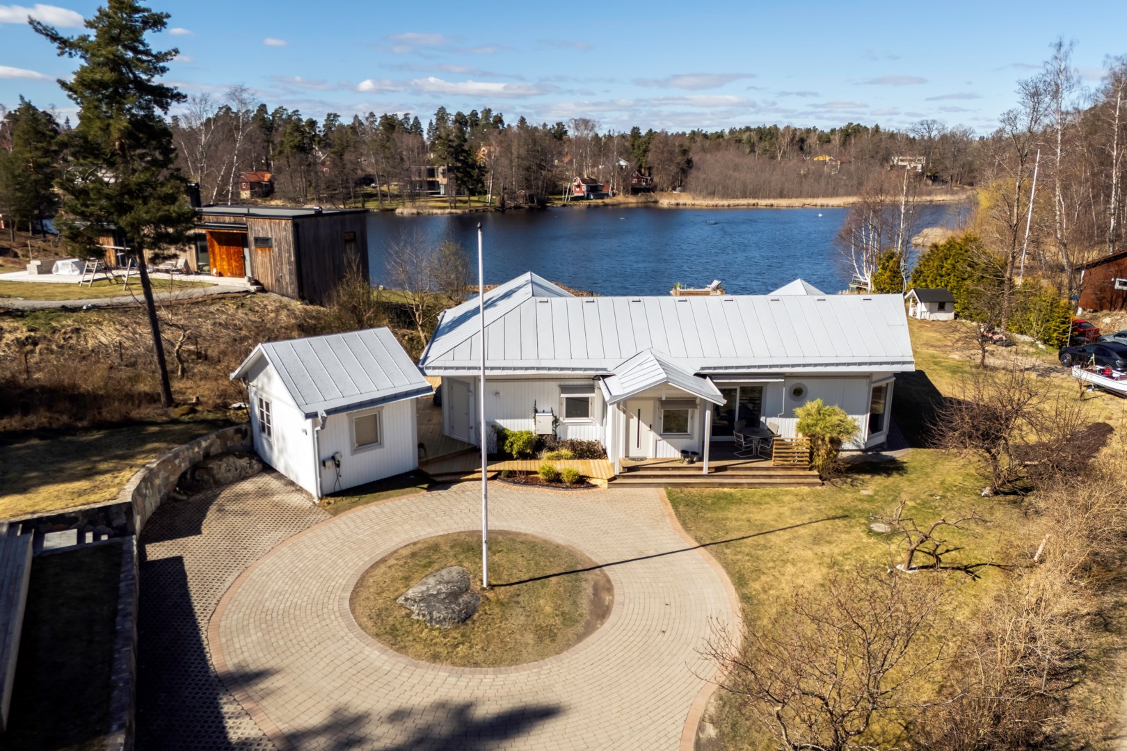 Bostadsbild från Karbovägen 1, Såld i Kummelnäs, Nacka