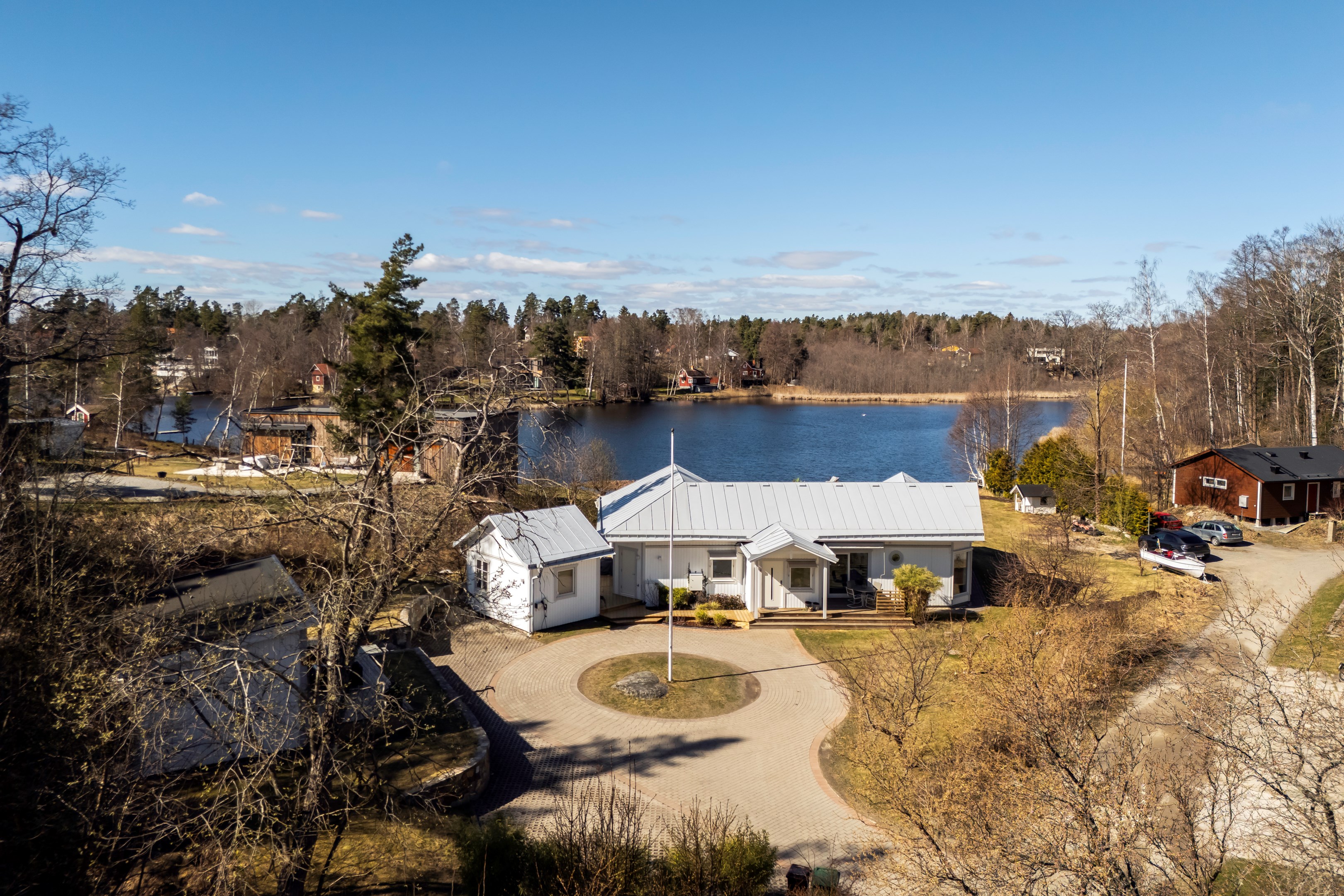 Bostadsbild från Karbovägen 1, Såld i Kummelnäs, Nacka