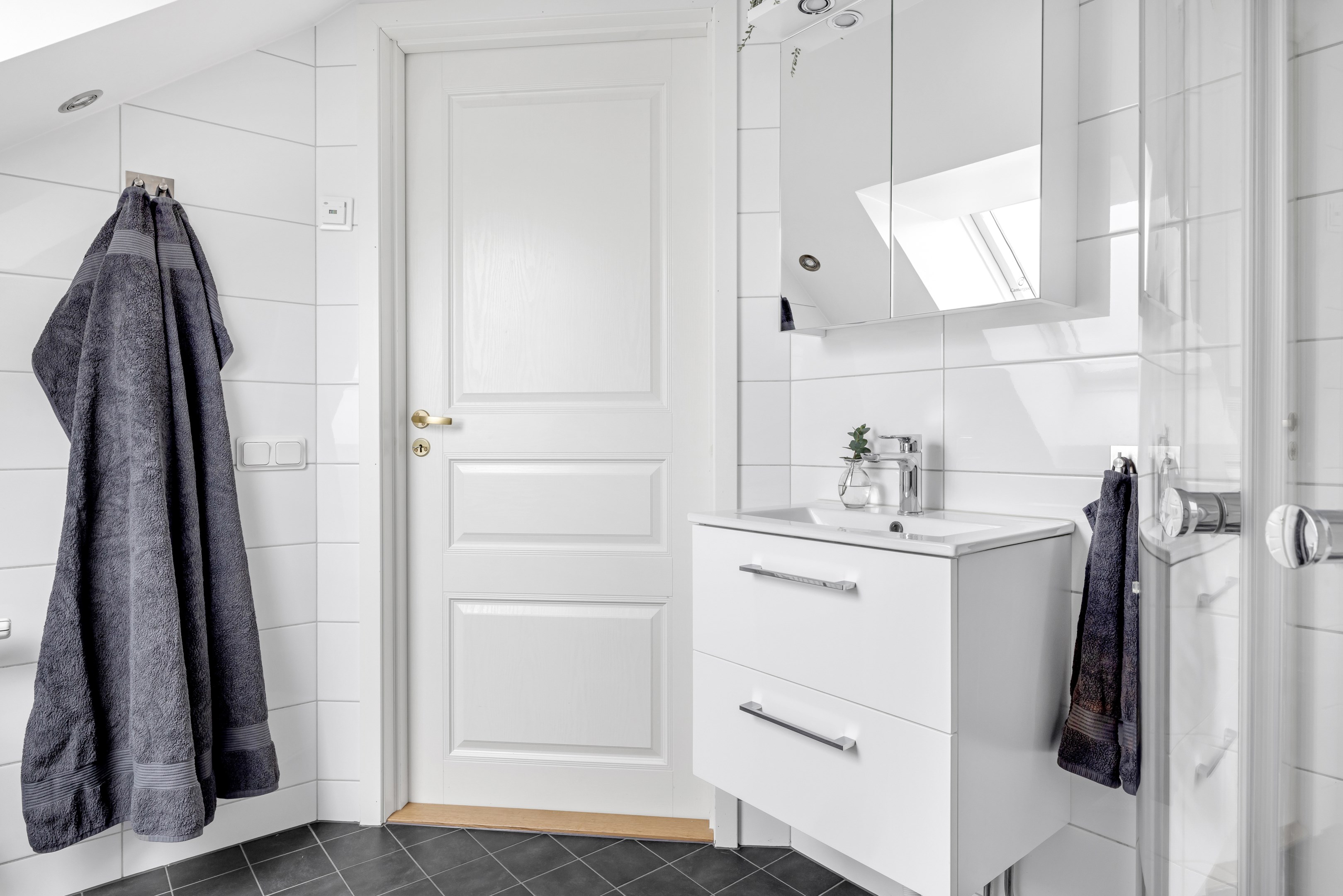 Bostadsbild från Lindvägen 6, Till salu i Örsundsbro, Enköping