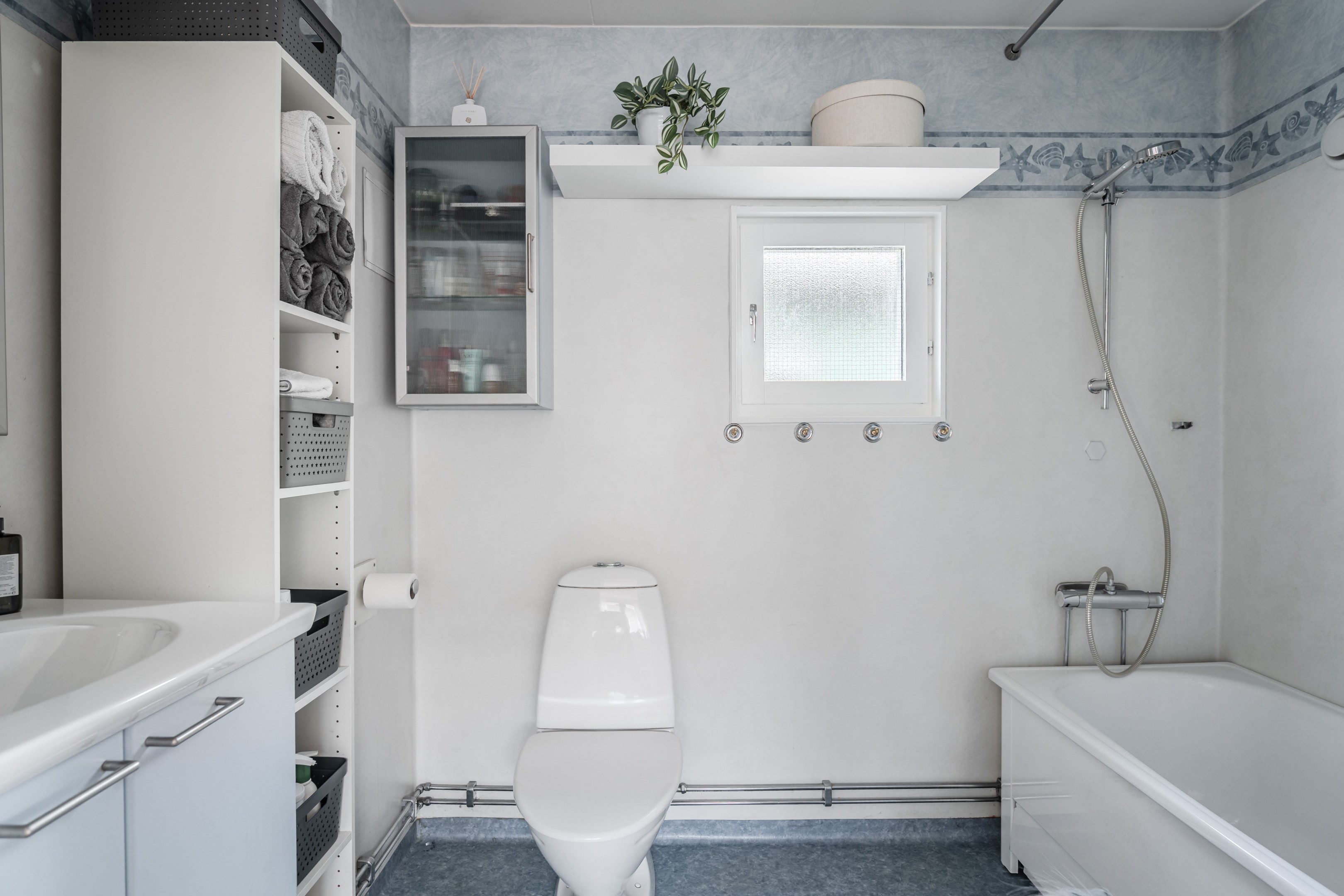 Bostadsbild från Ölandsresan 7, Till salu i Sävja, Uppsala