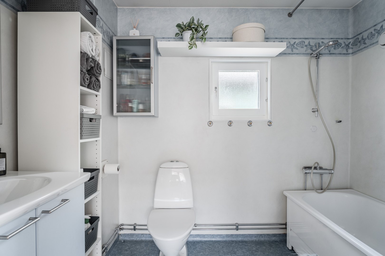 Bostadsbild från Ölandsresan 7, Till salu i Sävja, Uppsala