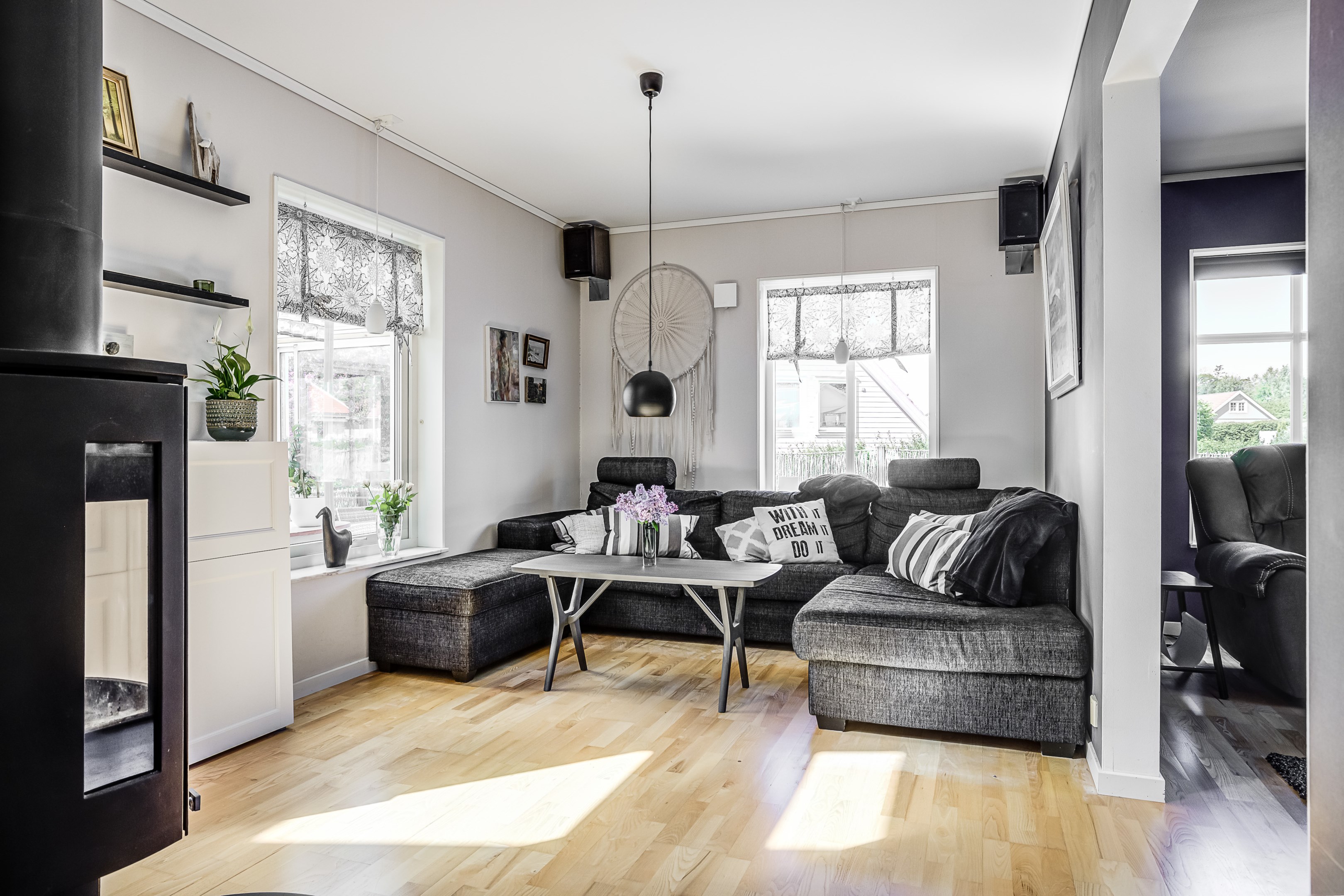 Bostadsbild från Mistelvägen 3, Såld i Örsundsbro, Enköping