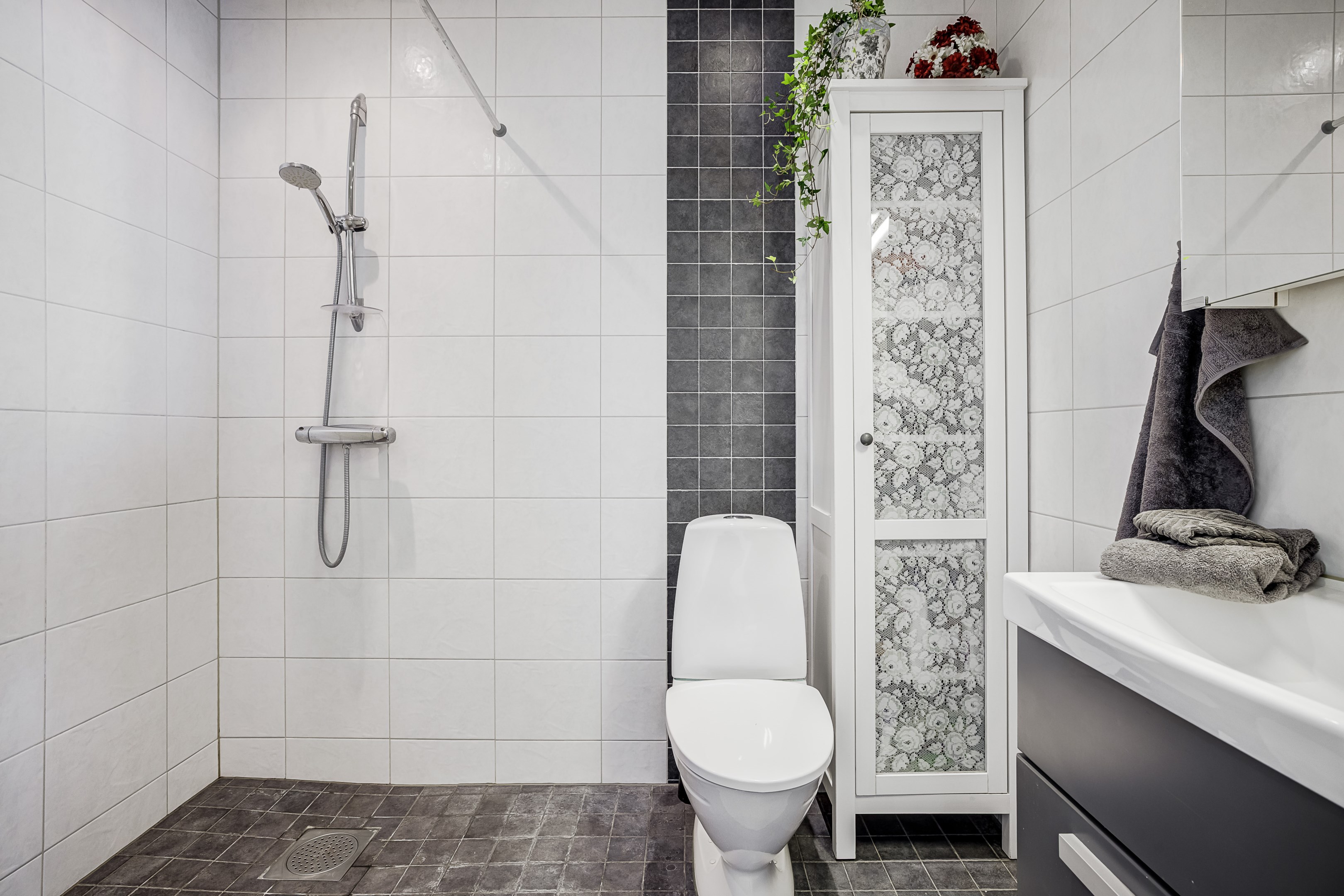 Bostadsbild från Mistelvägen 3, Såld i Örsundsbro, Enköping