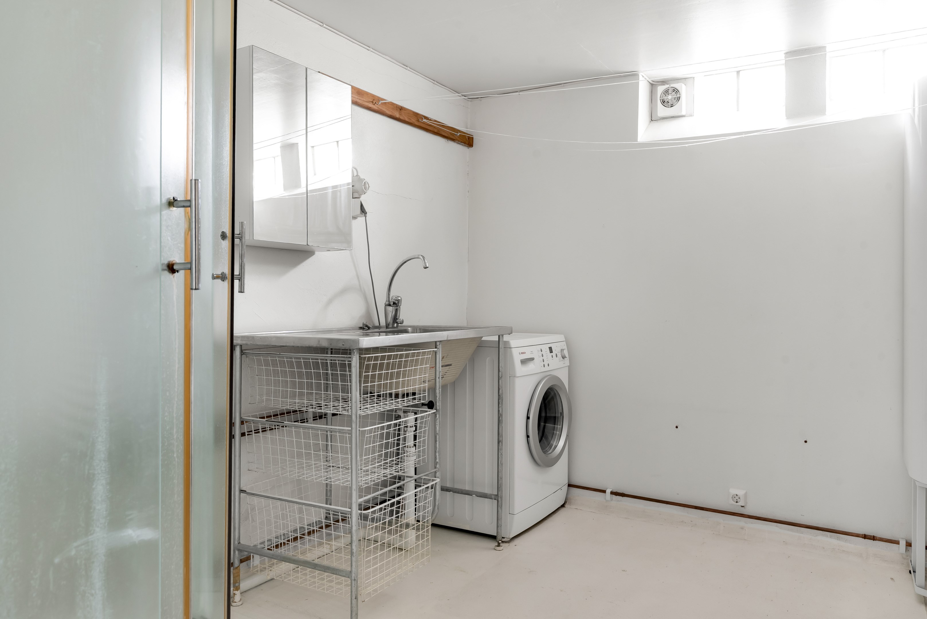 Bostadsbild från Arkitektvägen 56, Såld i Vänge, Uppsala