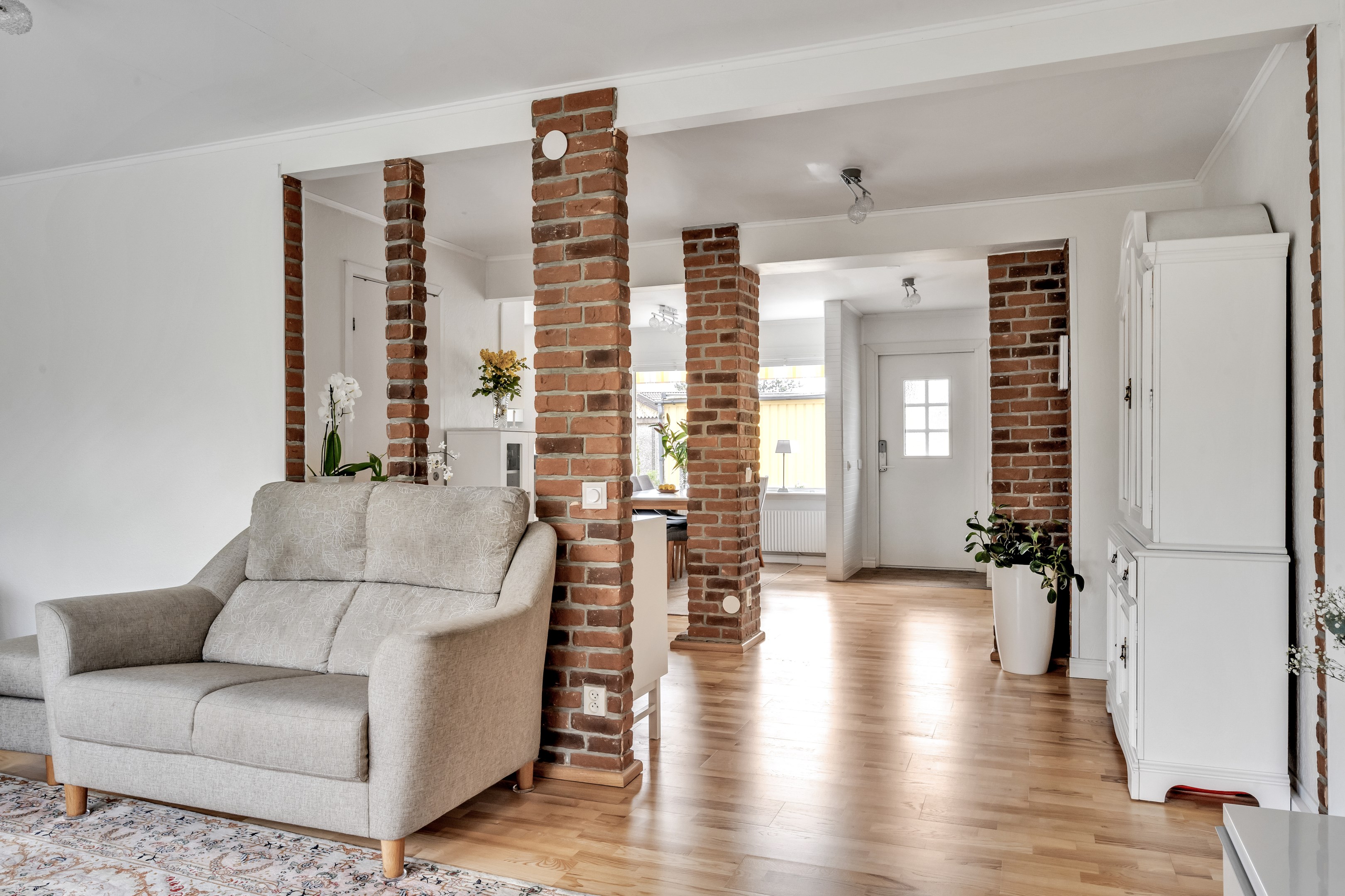 Bostadsbild från Bonadsvägen 44, Såld i Nåntuna, Uppsala