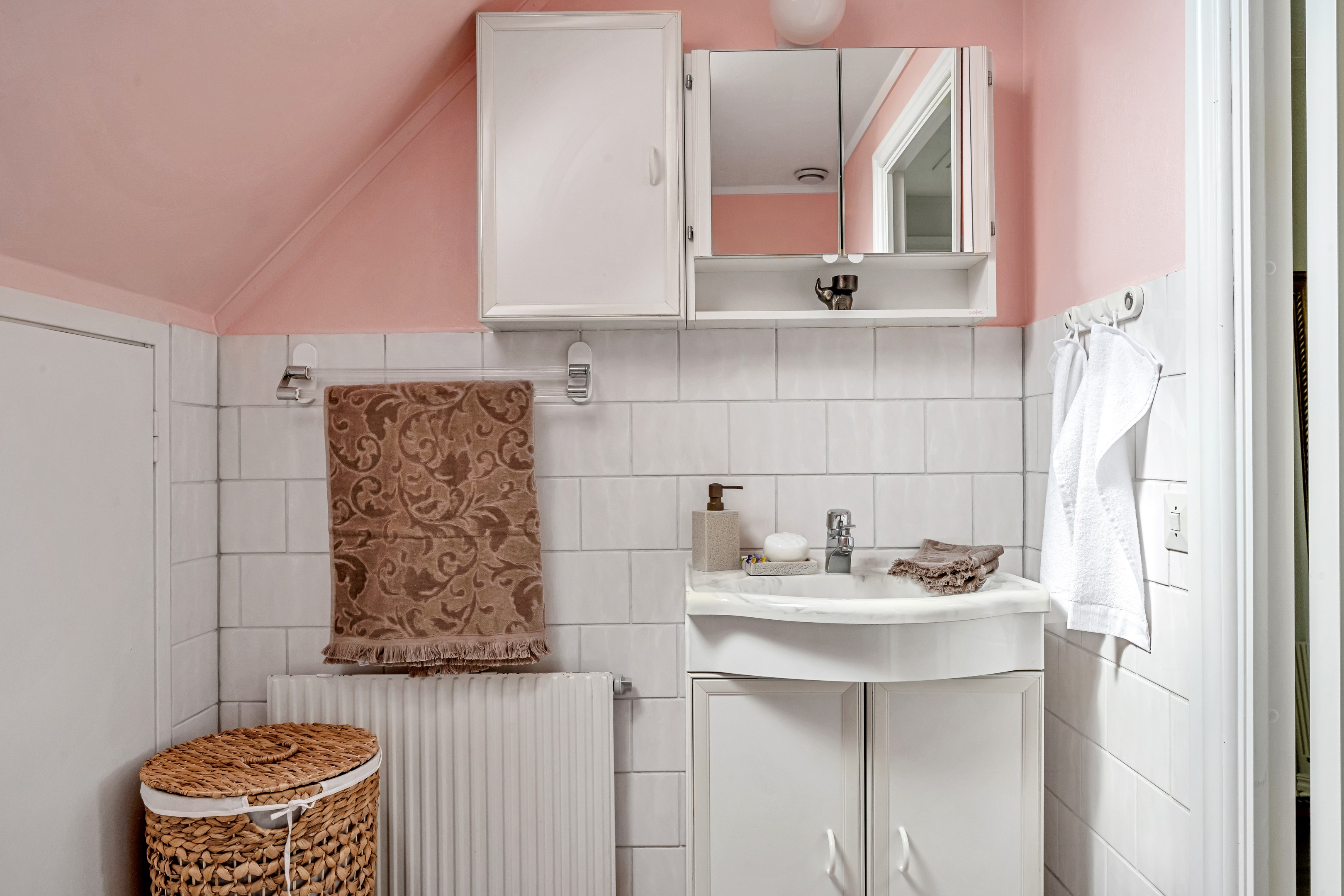 Bostadsbild från Bonadsvägen 44, Såld i Nåntuna, Uppsala