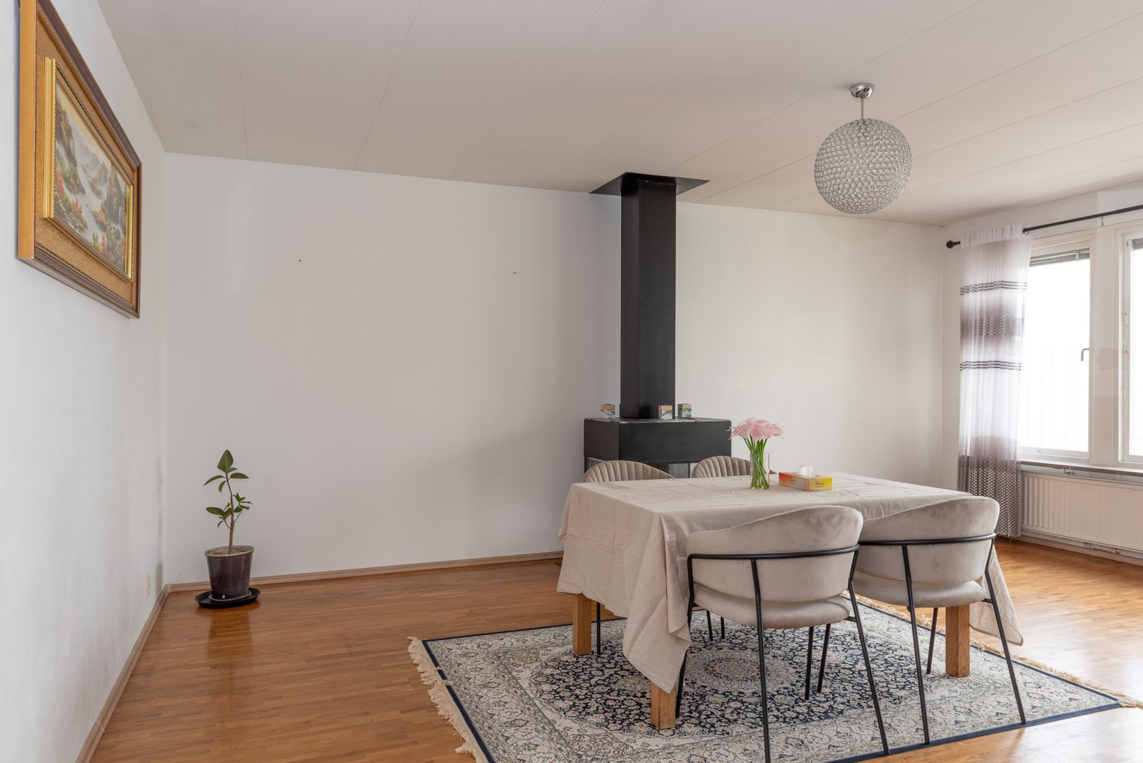 Bostadsbild från Stålverksgatan 58, Såld i Bäckby, Västerås