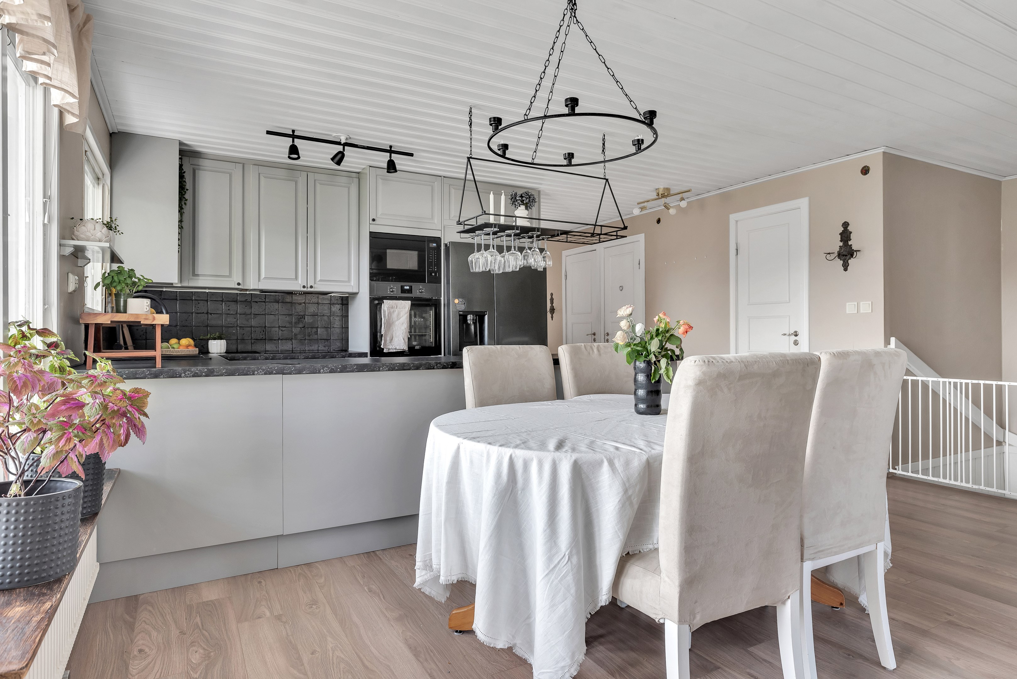 Bostadsbild från Timjansgatan 105, Såld i Årsta, Uppsala