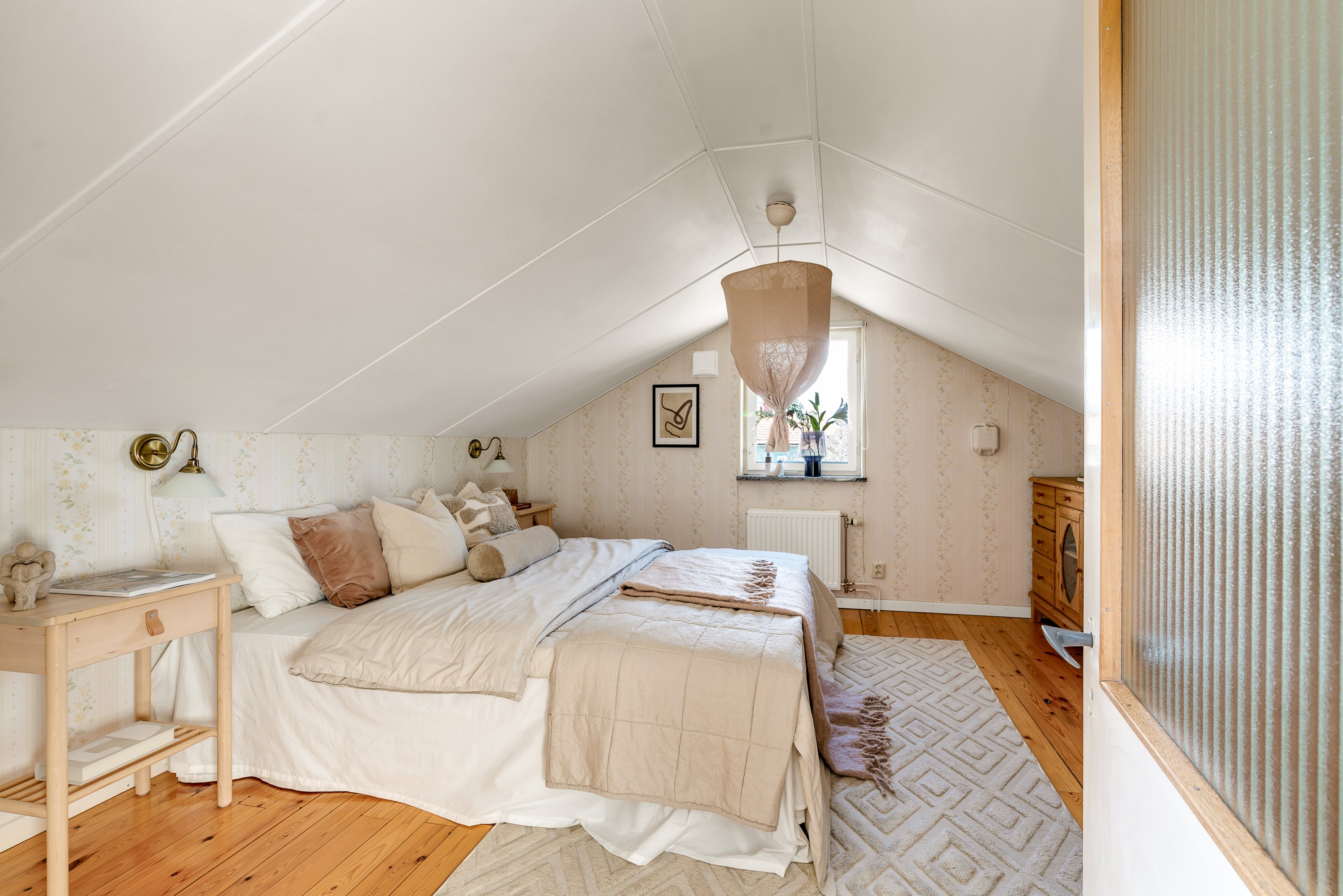 Bostadsbild från Jordgubbsvägen 20, Till salu i Bromma - Eneby, Stockholm