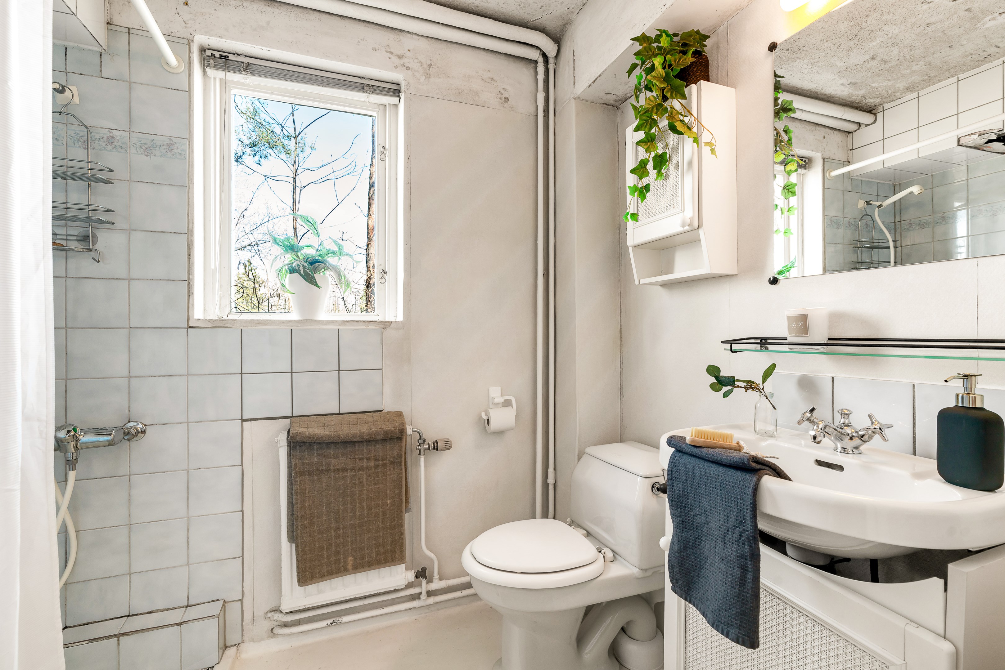 Bostadsbild från Jordgubbsvägen 20, Till salu i Bromma - Eneby, Stockholm