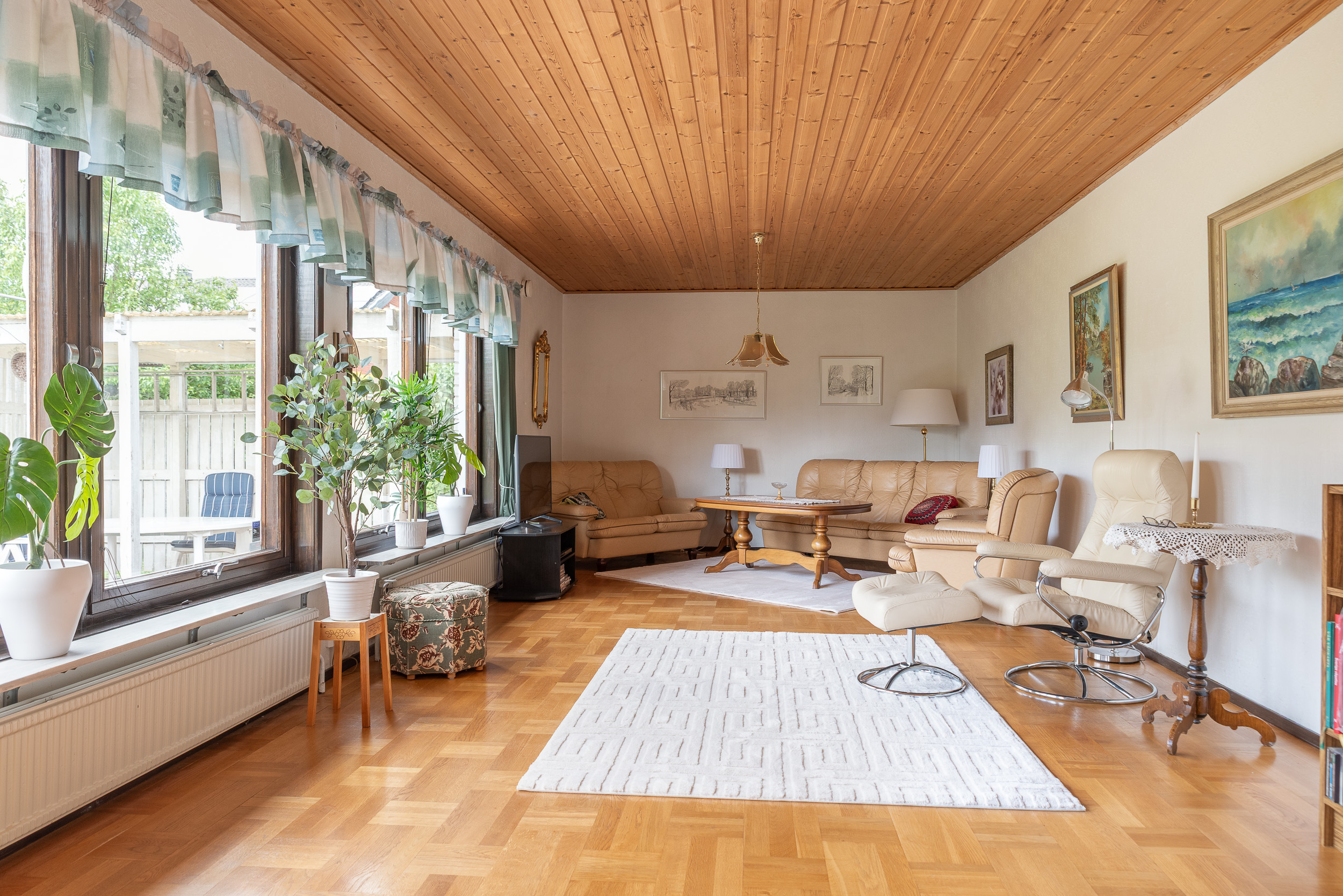 Bostadsbild från Trestegsgatan 8, Såld i Rönnby, Västerås