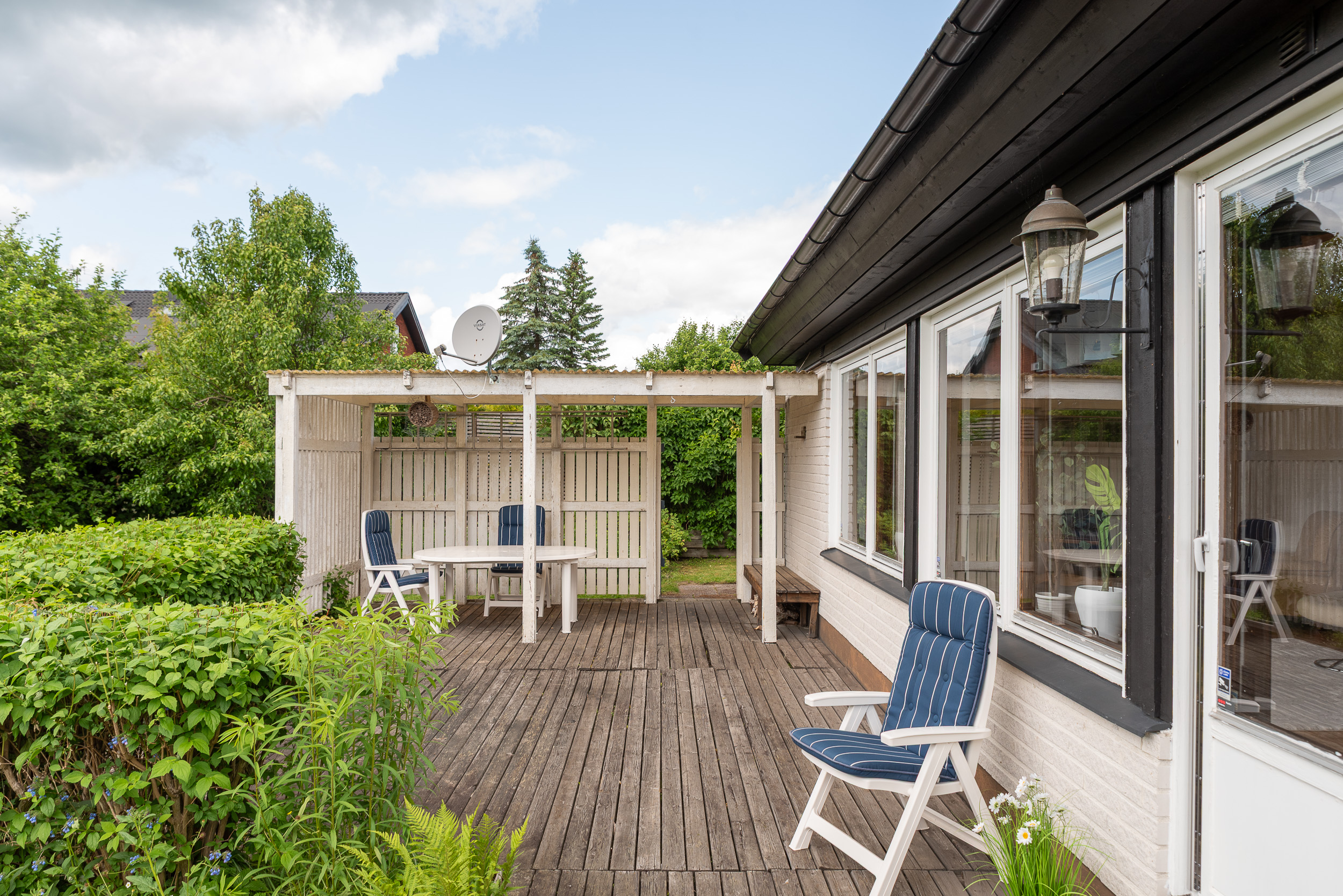 Bostadsbild från Trestegsgatan 8, Såld i Rönnby, Västerås