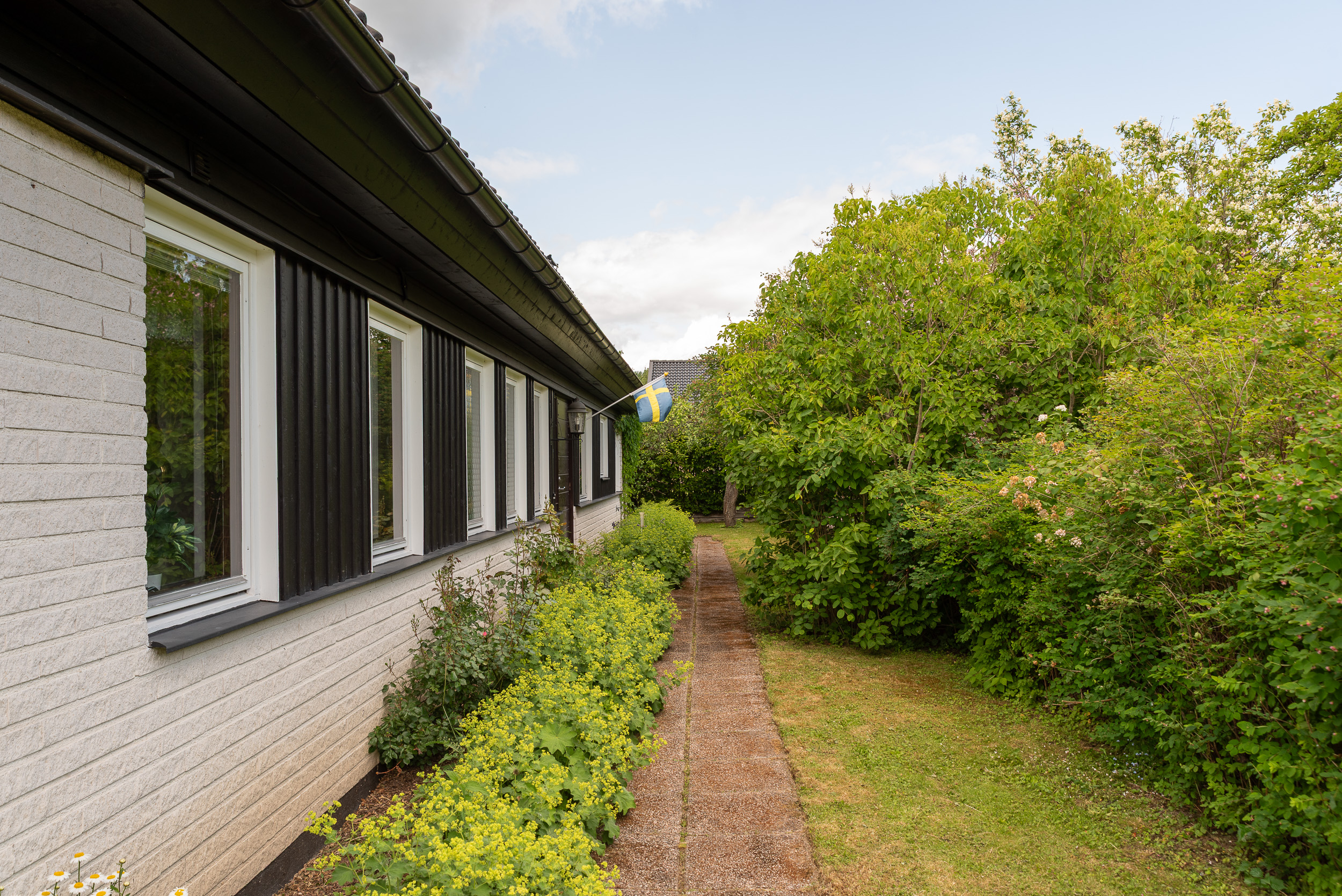 Bostadsbild från Trestegsgatan 8, Såld i Rönnby, Västerås