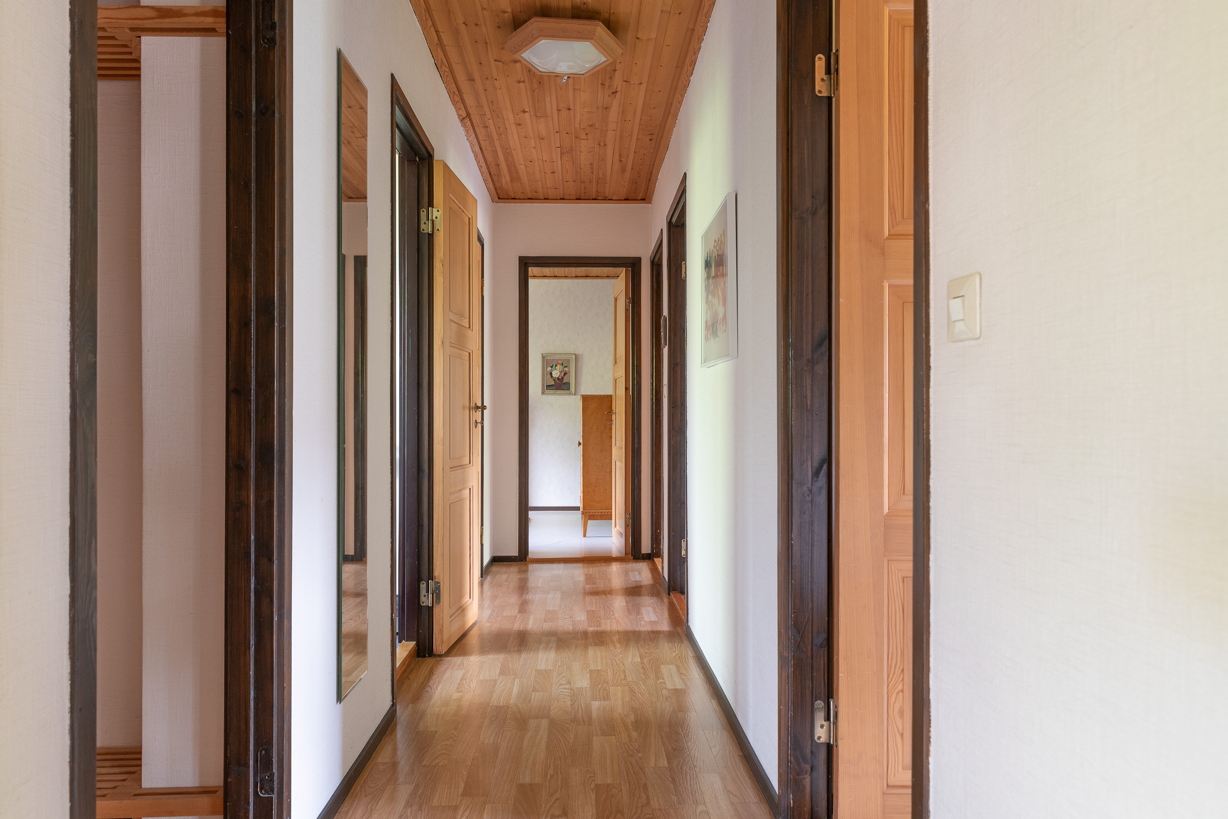 Bostadsbild från Trestegsgatan 8, Såld i Rönnby, Västerås