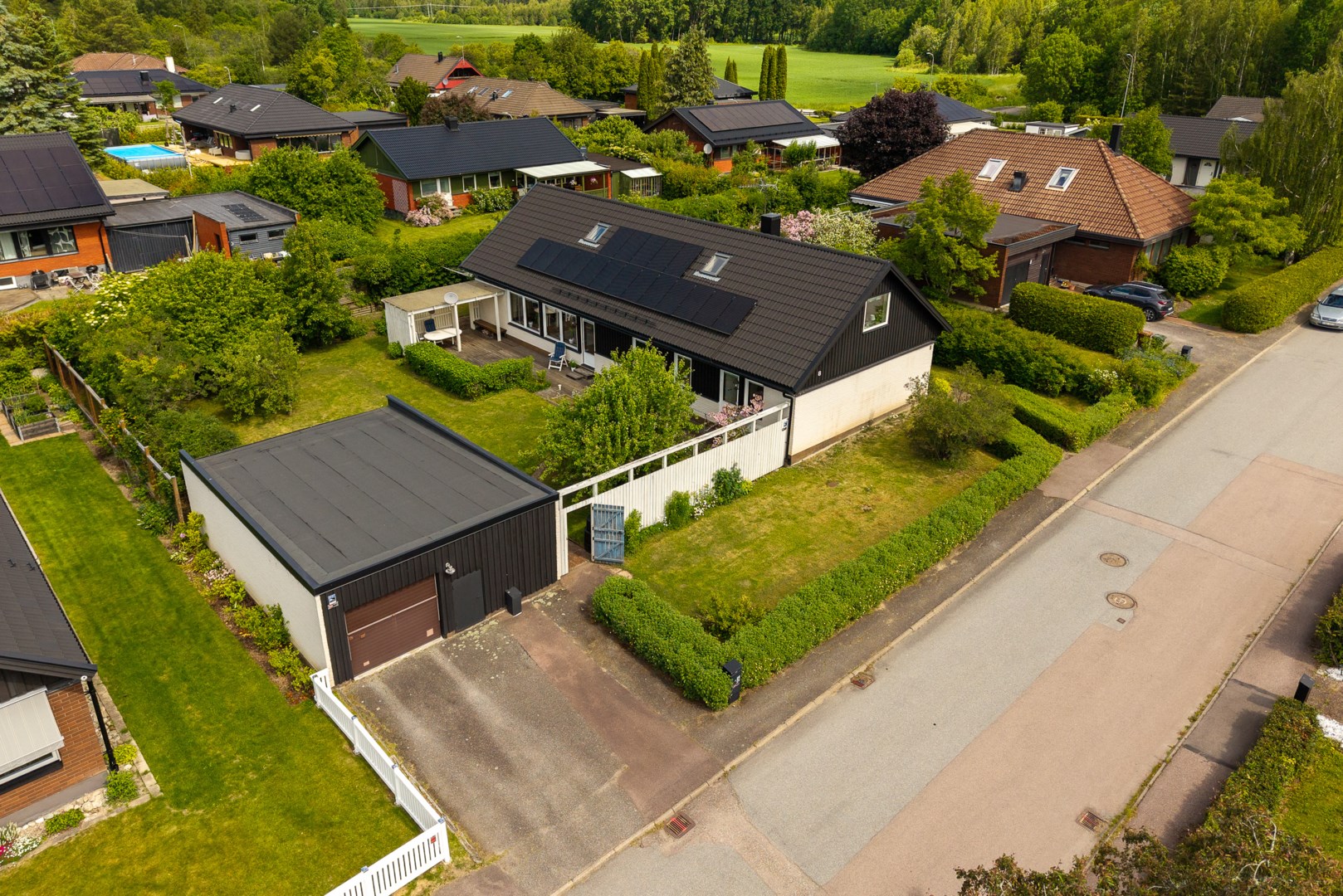 Bostadsbild från Trestegsgatan 8, Såld i Rönnby, Västerås