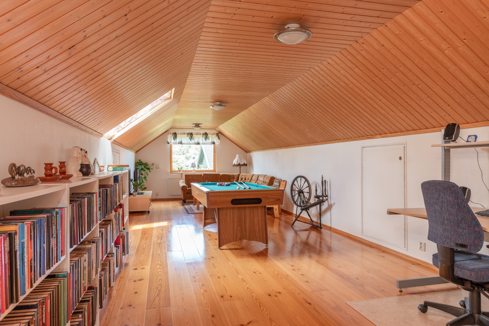 Bostadsbild från Trestegsgatan 8, Såld i Rönnby, Västerås