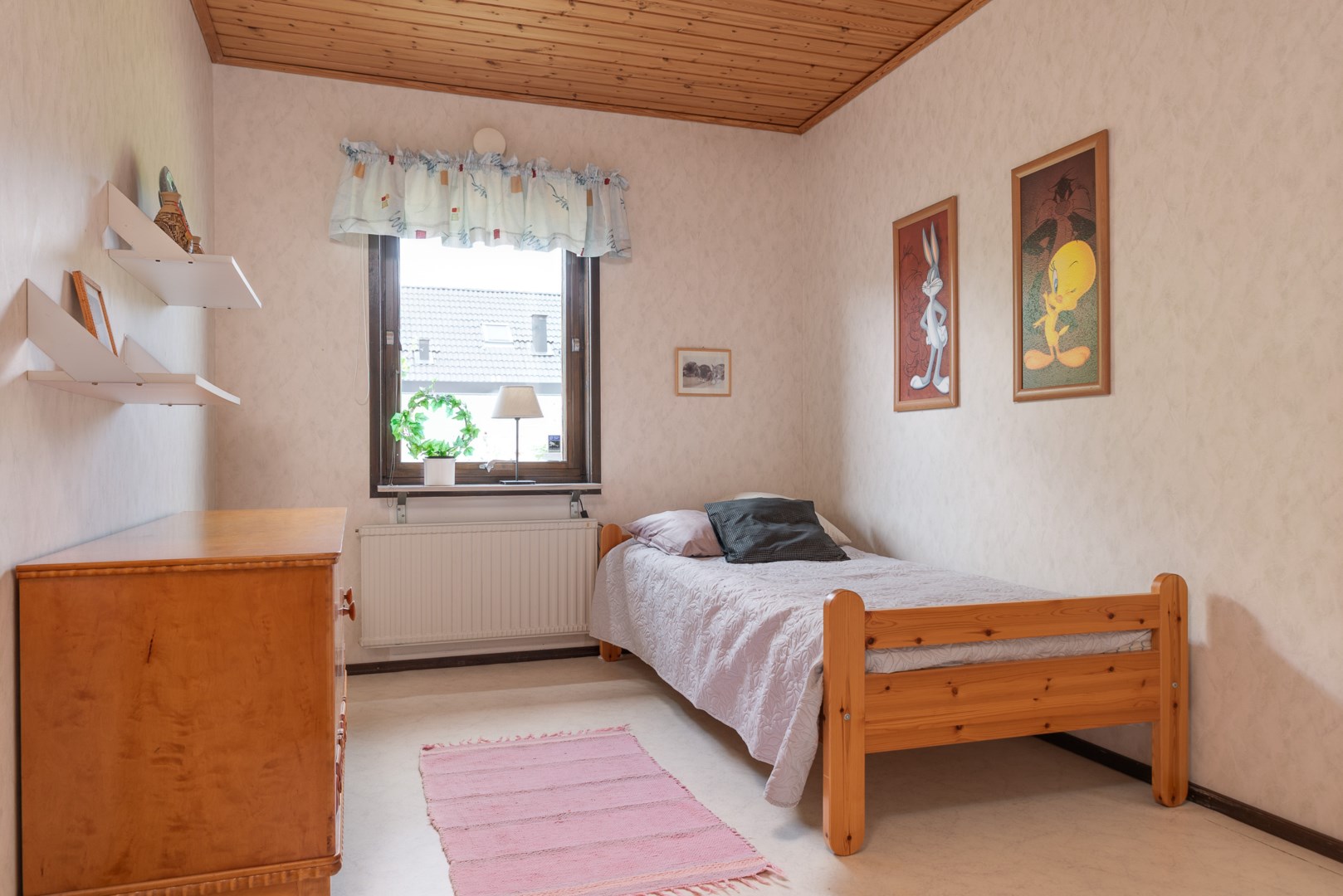 Bostadsbild från Trestegsgatan 8, Såld i Rönnby, Västerås