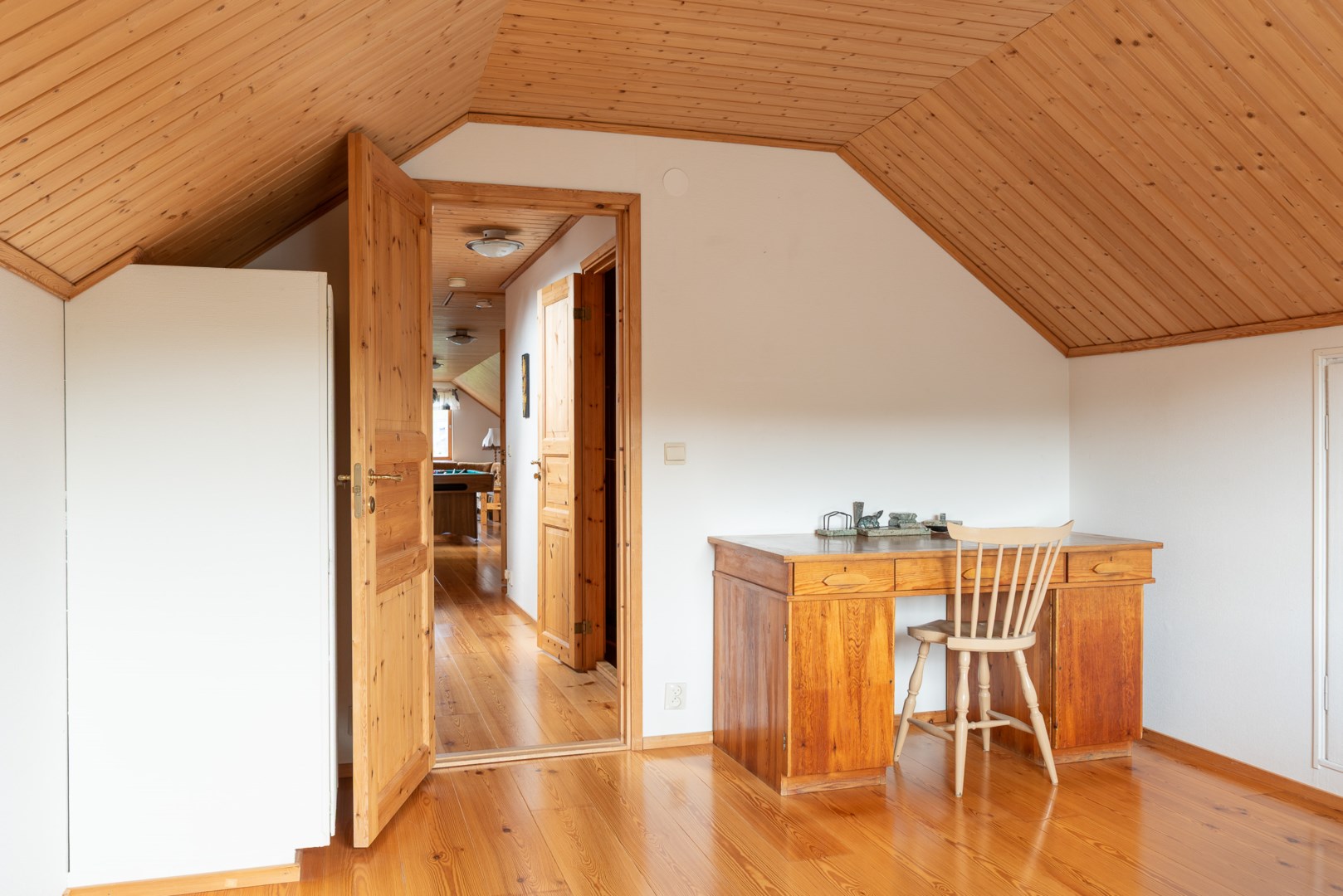 Bostadsbild från Trestegsgatan 8, Såld i Rönnby, Västerås