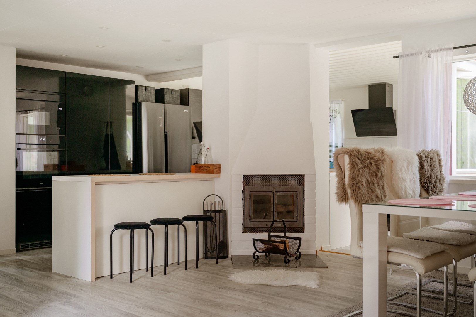 Köksön fungerar som en länk mellan kök och matplats