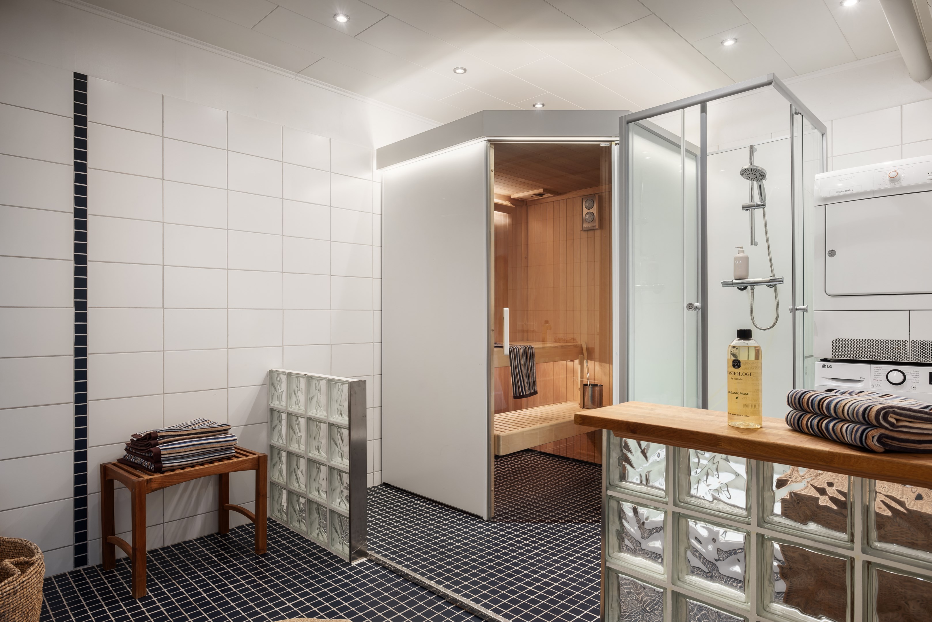 Bostadsbild från Lokevägen 18A, Såld i Lännersta, Nacka