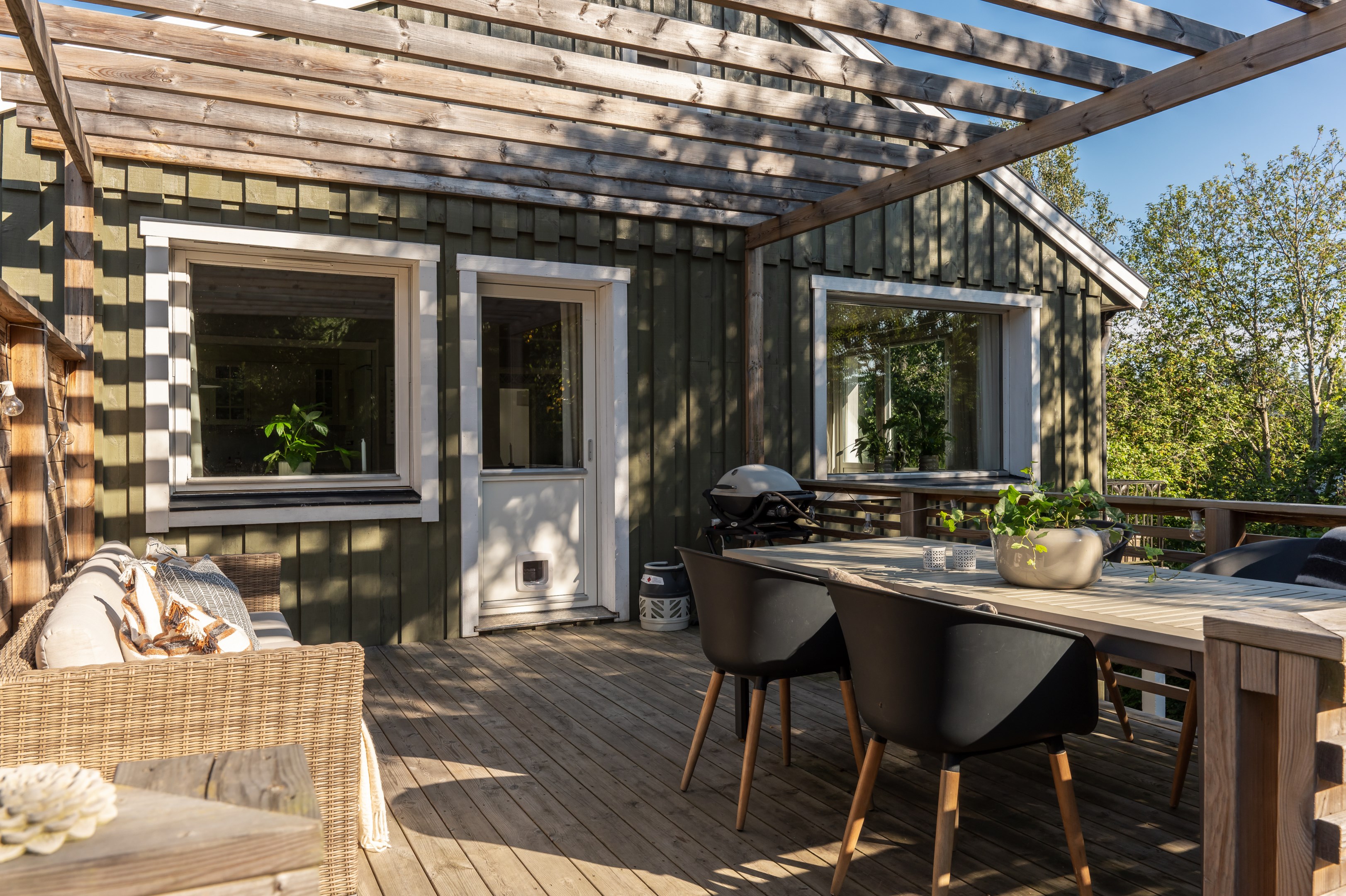 Bostadsbild från Lokevägen 18A, Såld i Lännersta, Nacka