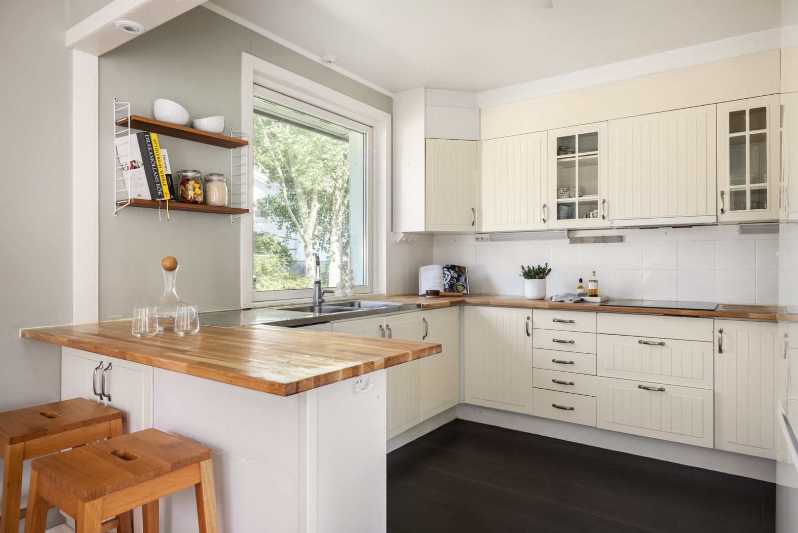 Bostadsbild från Lokevägen 18A, Såld i Lännersta, Nacka