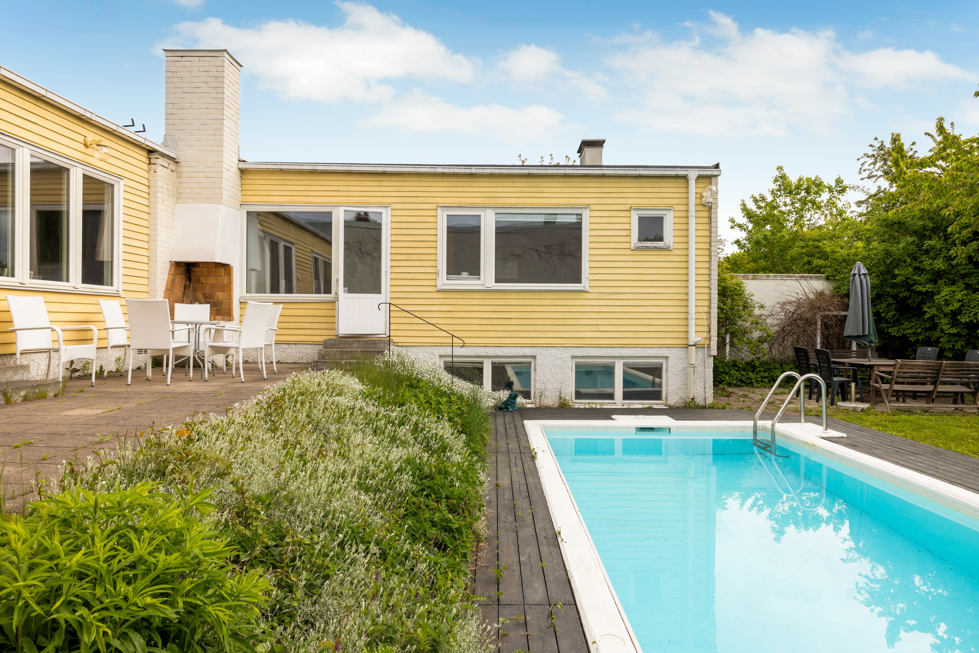 Bostadsbild från Hösträngsvägen 10, Såld i Valsätra, Uppsala