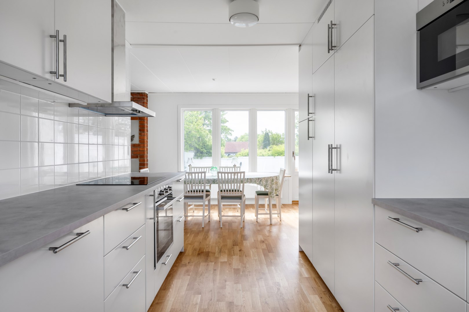 Bostadsbild från Hösträngsvägen 10, Såld i Valsätra, Uppsala