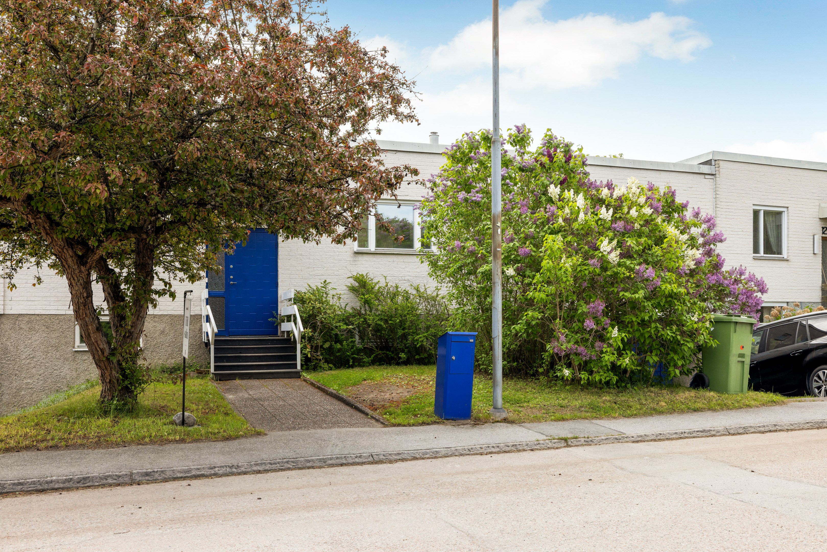 Bostadsbild från Hösträngsvägen 10, Såld i Valsätra, Uppsala
