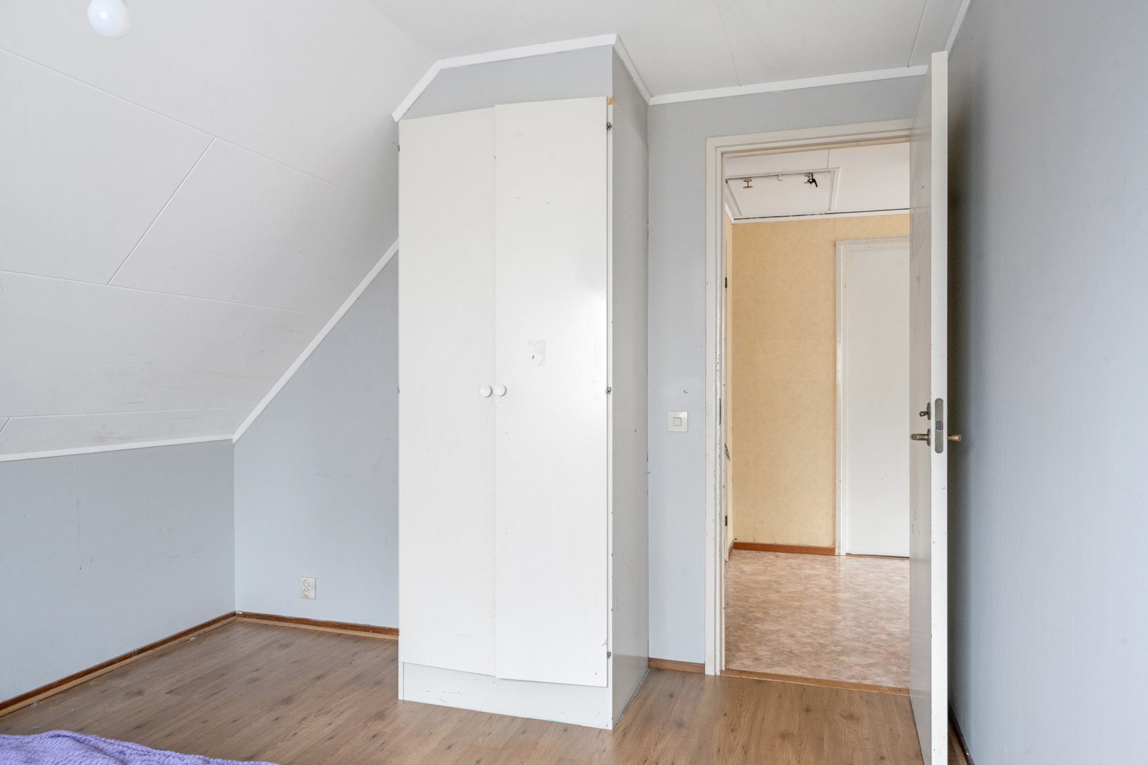 Sovrum 4, Övre plan