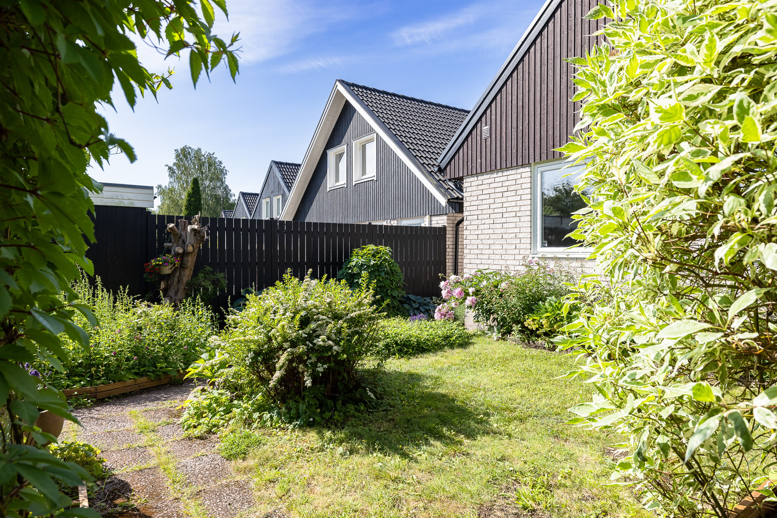 Bostadsbild från Askvägen 2 F, Såld i Sunnersta, Uppsala