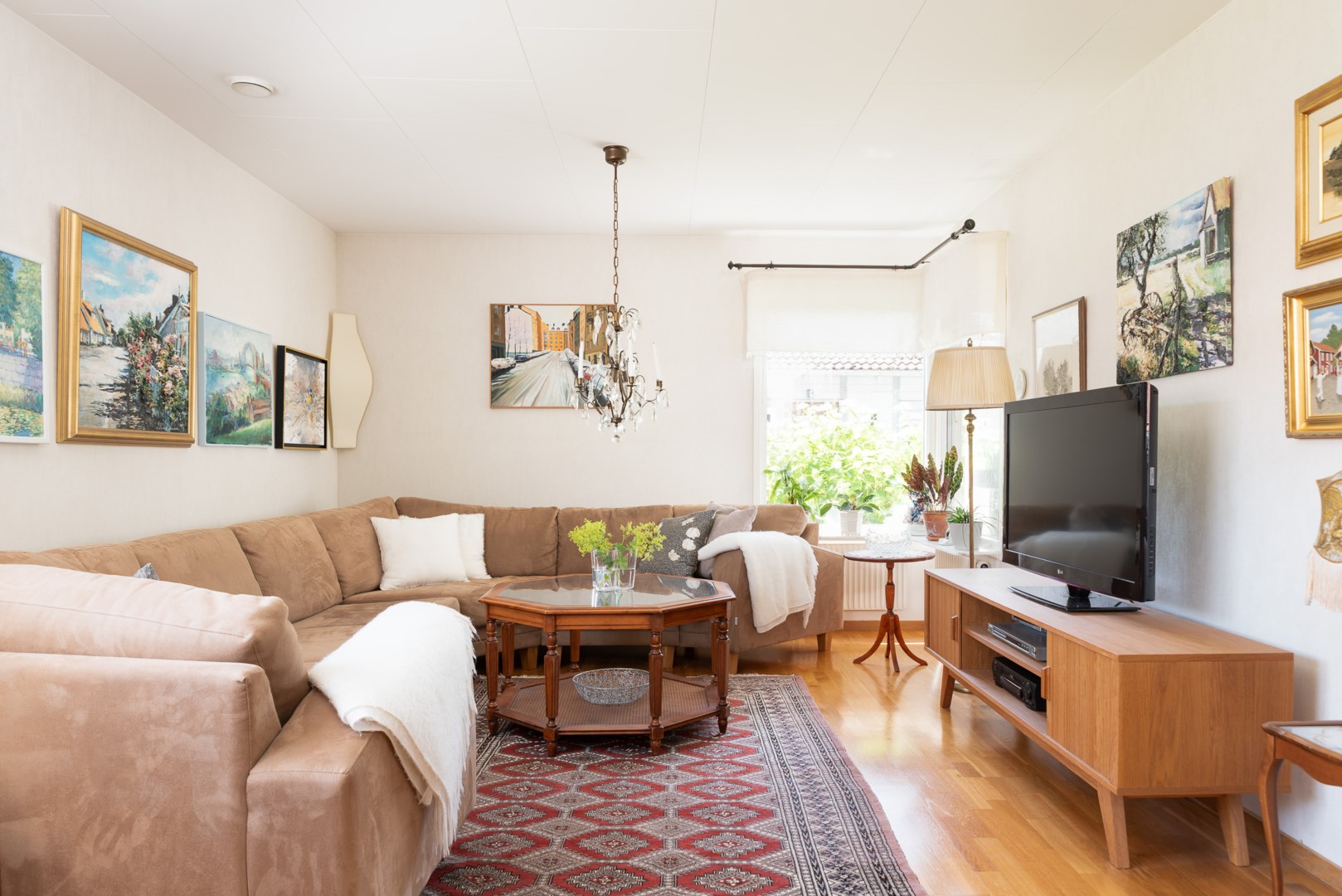 Bostadsbild från Härjedalsvägen 17, Såld i Önsta Gryta, Västerås