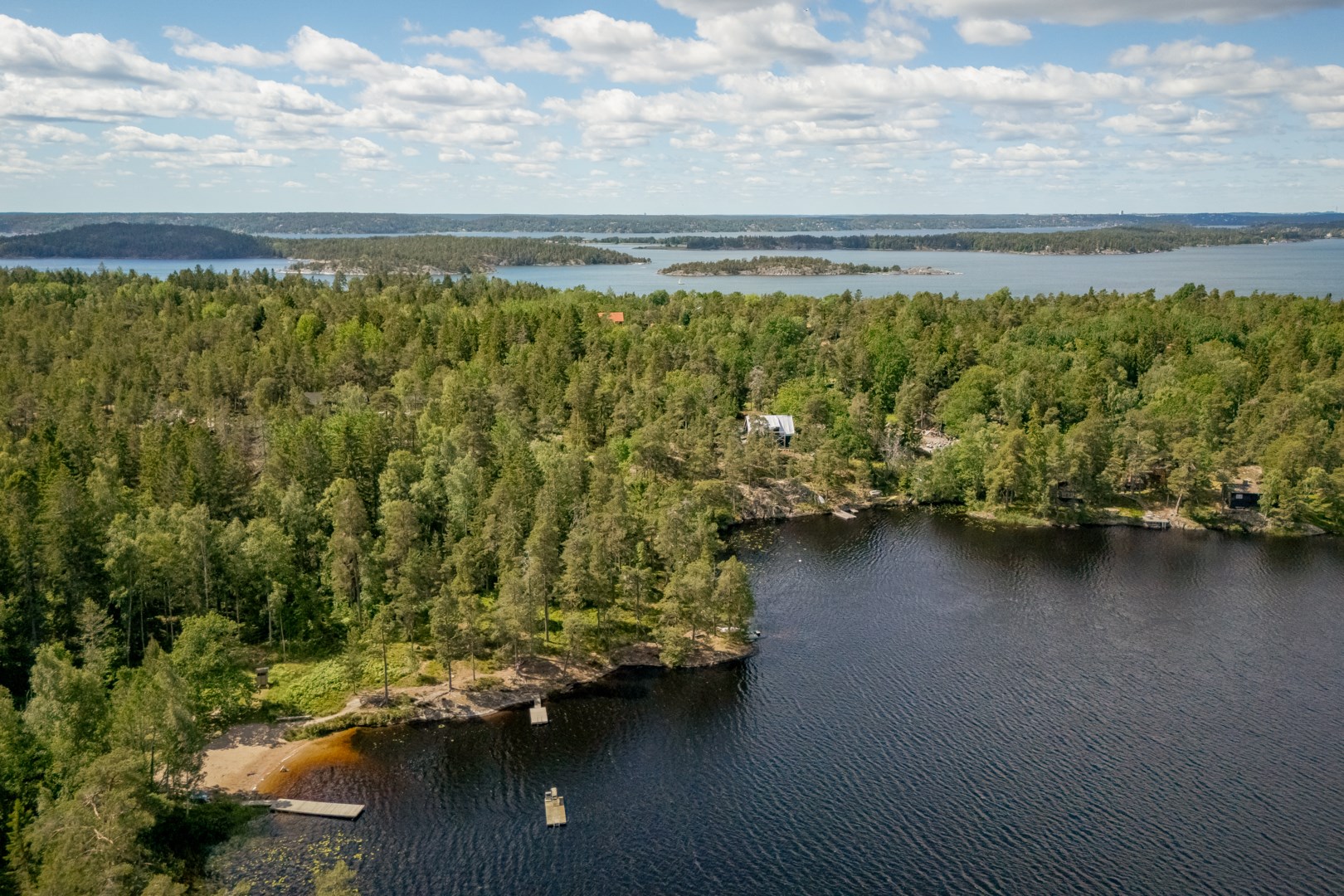 Bostadsbild från Svärtgärdsvägen 25, Såld i Fagerholm, Värmdö