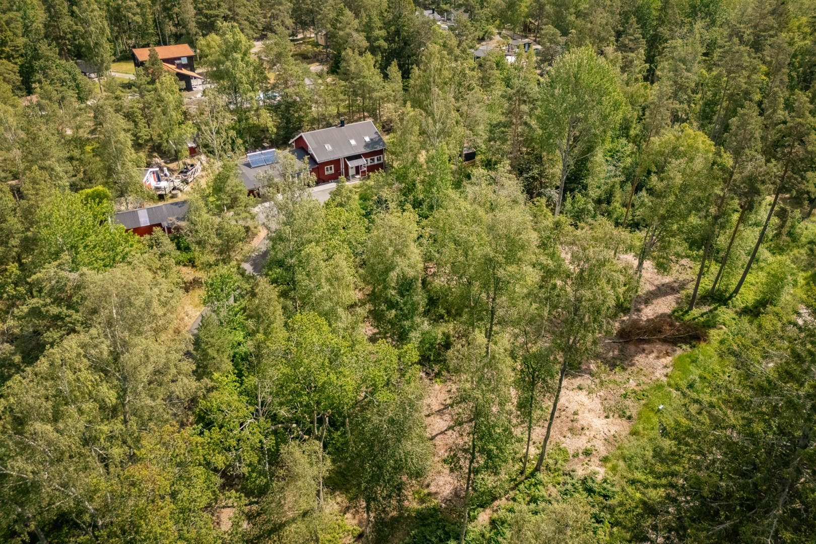 Bostadsbild från Svärtgärdsvägen 25, Såld i Fagerholm, Värmdö