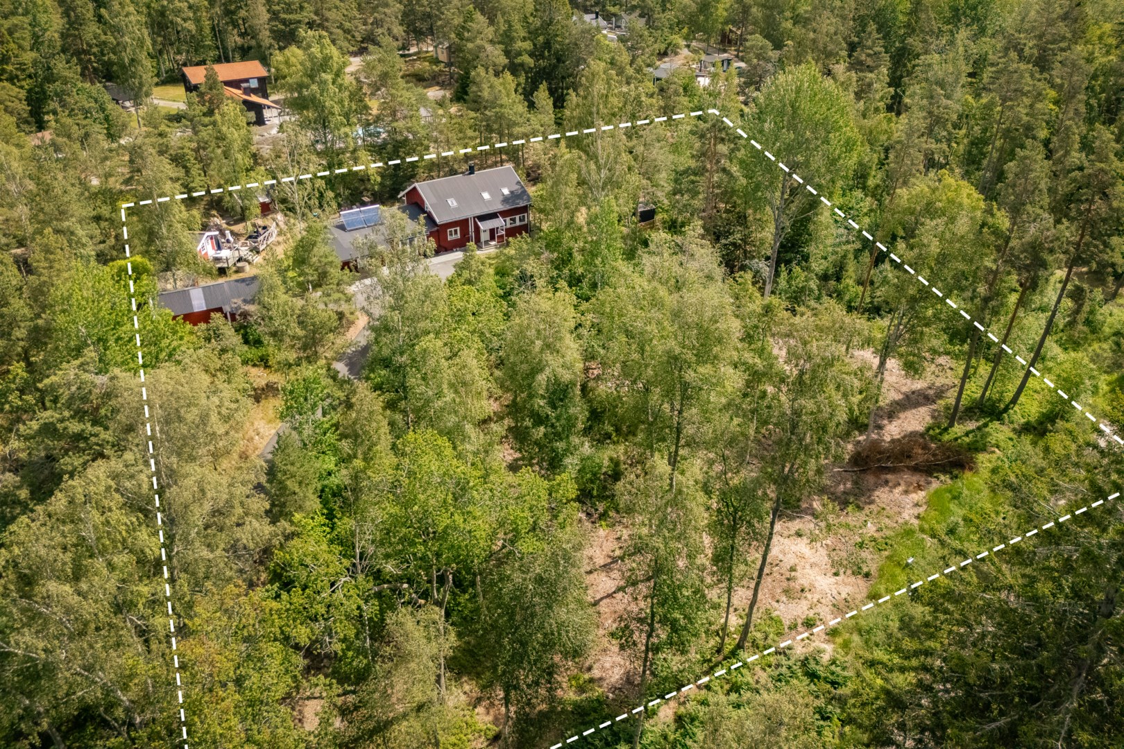 Bostadsbild från Svärtgärdsvägen 25, Såld i Fagerholm, Värmdö