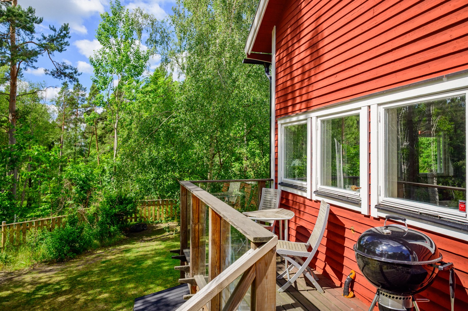 Bostadsbild från Svärtgärdsvägen 25, Såld i Fagerholm, Värmdö